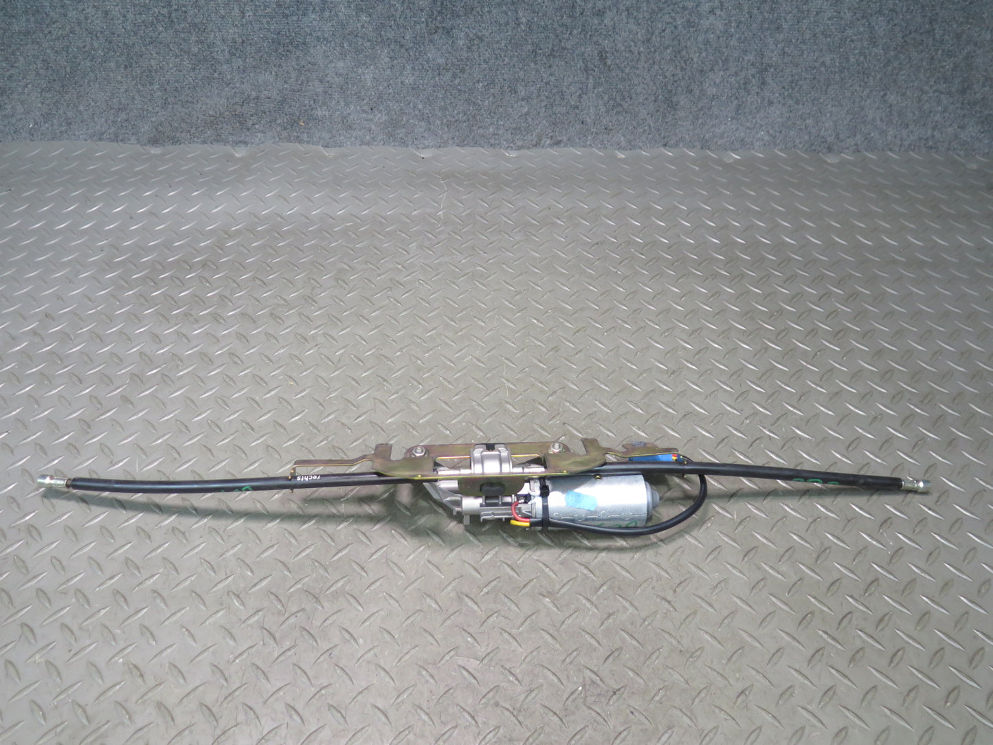 01-06 BMW E46 330ci Convert TOP Roof Lock Latch Motor Cable Assembly 8370816 OEM