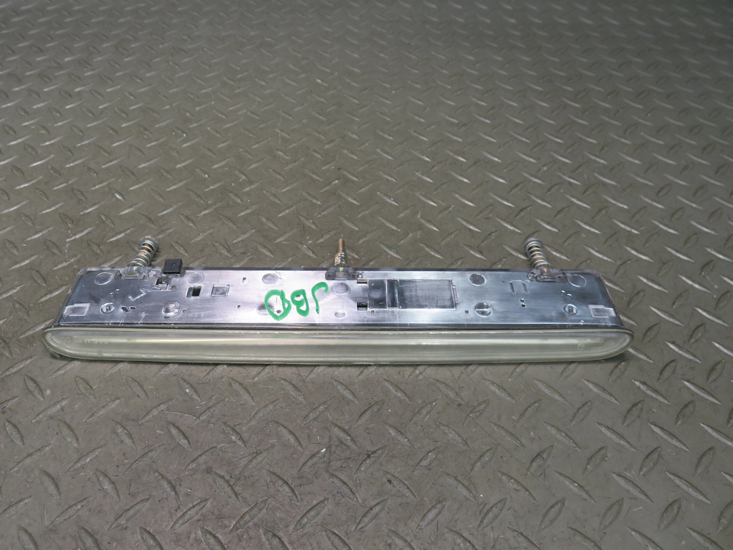 01-06 BMW E46 330ci Convertible Rear Third 3RD Brake Stop Light Lamp 6917614 OEM