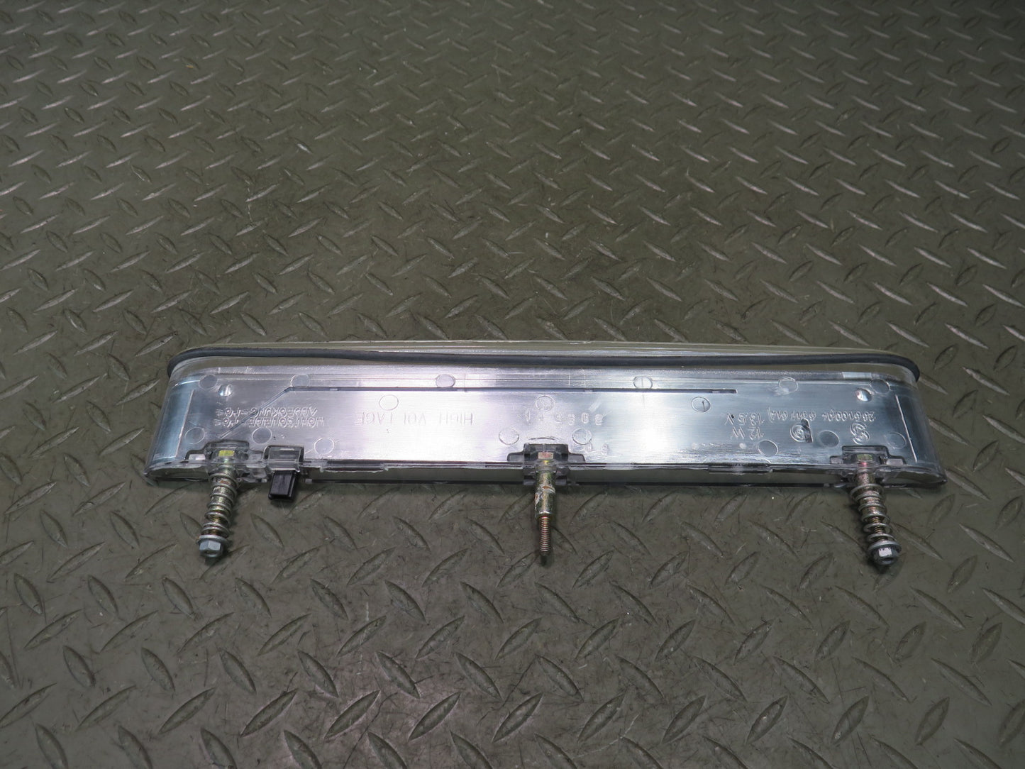 01-06 BMW E46 330ci Convertible Rear Third 3RD Brake Stop Light Lamp 6917614 OEM