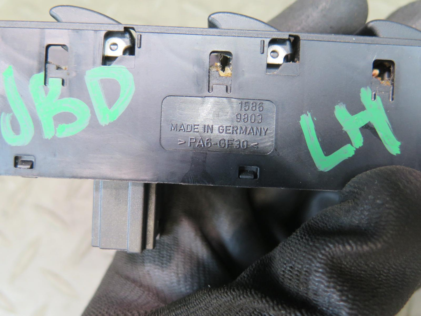 01-06 BMW E46 330ci Convertible Left Master Power Window Switch OEM