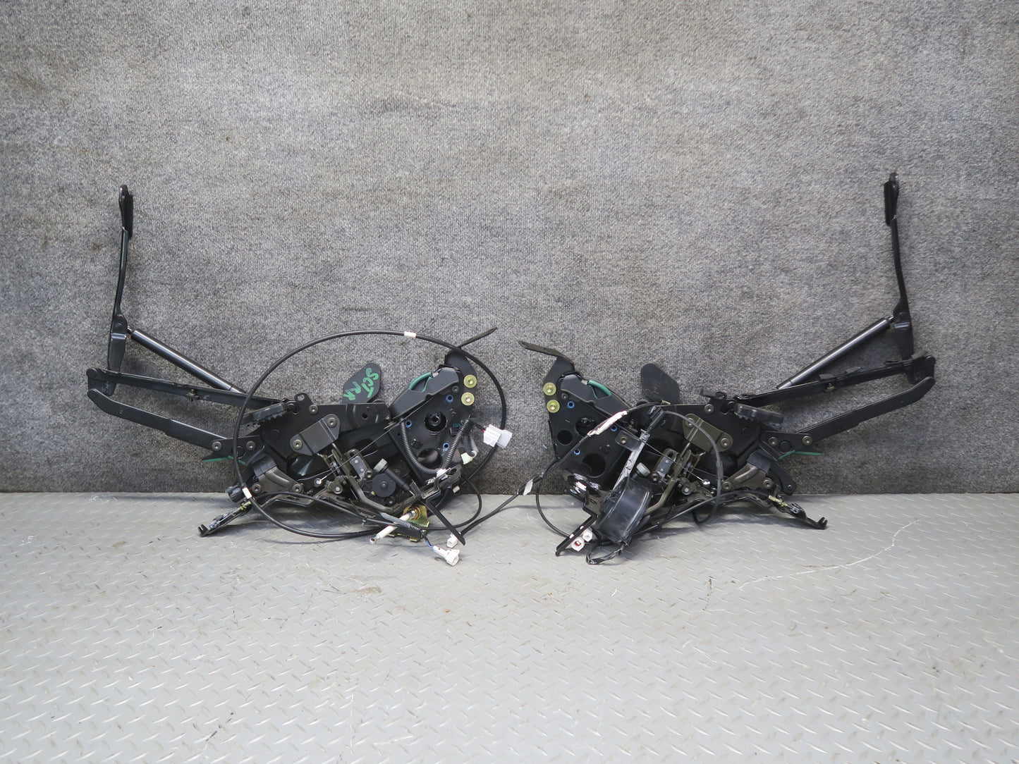 02-10 Lexus UZZ40L SC430 Set of 2 Rear Left & Right Trunk Hinge Black OEM
