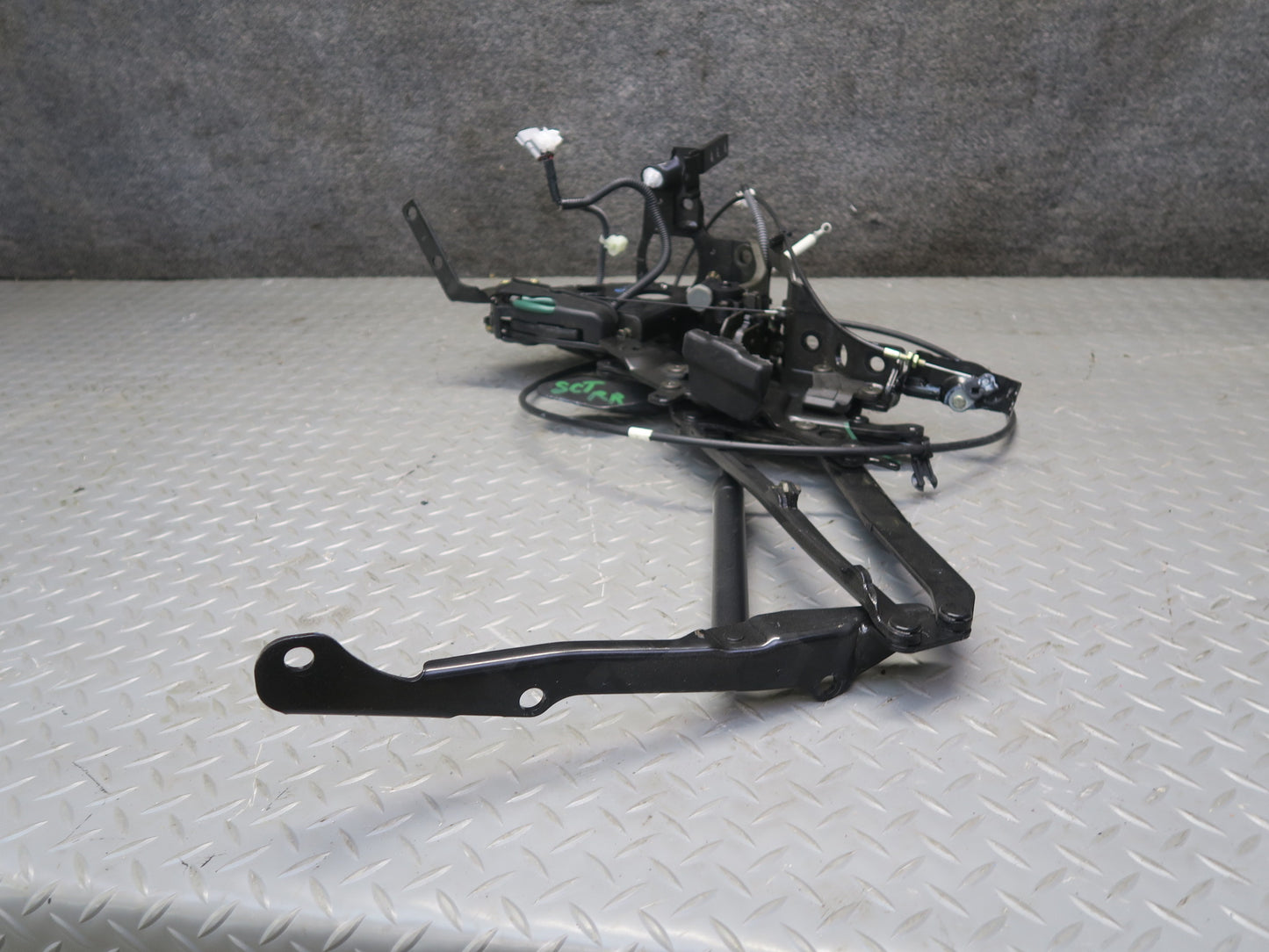 02-10 Lexus UZZ40L SC430 Set of 2 Rear Left & Right Trunk Hinge Black OEM