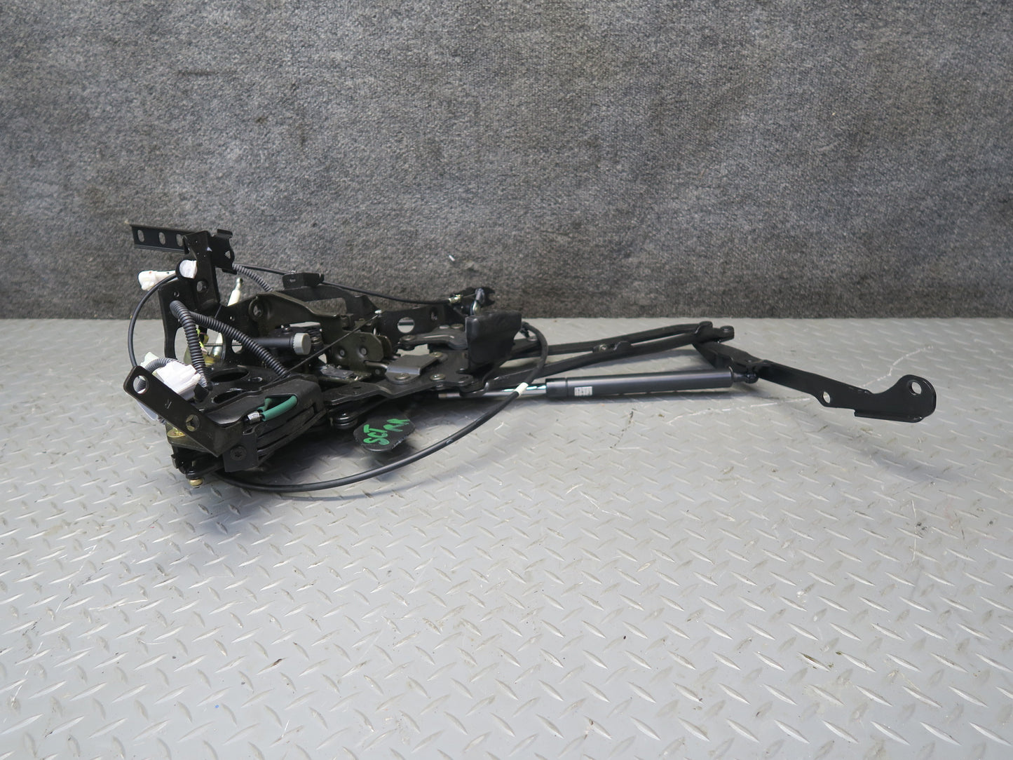 02-10 Lexus UZZ40L SC430 Set of 2 Rear Left & Right Trunk Hinge Black OEM