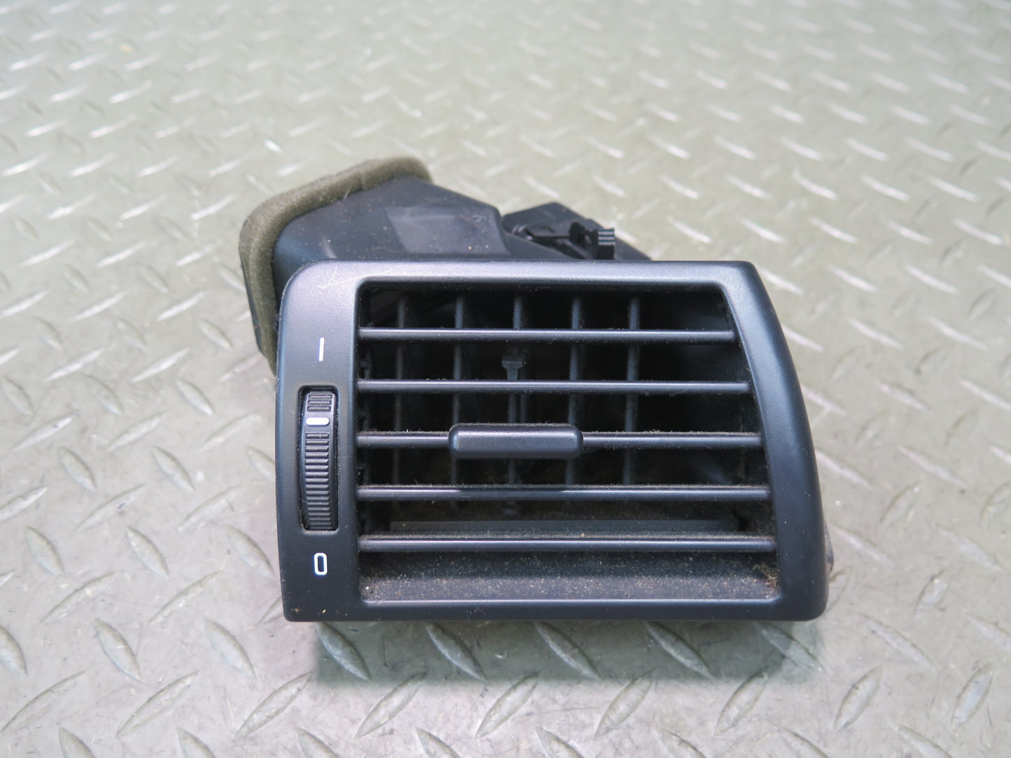 01-06 BMW E46 330ci Set of 3 Dash Front Left Center Right Air Vent Grille OEM