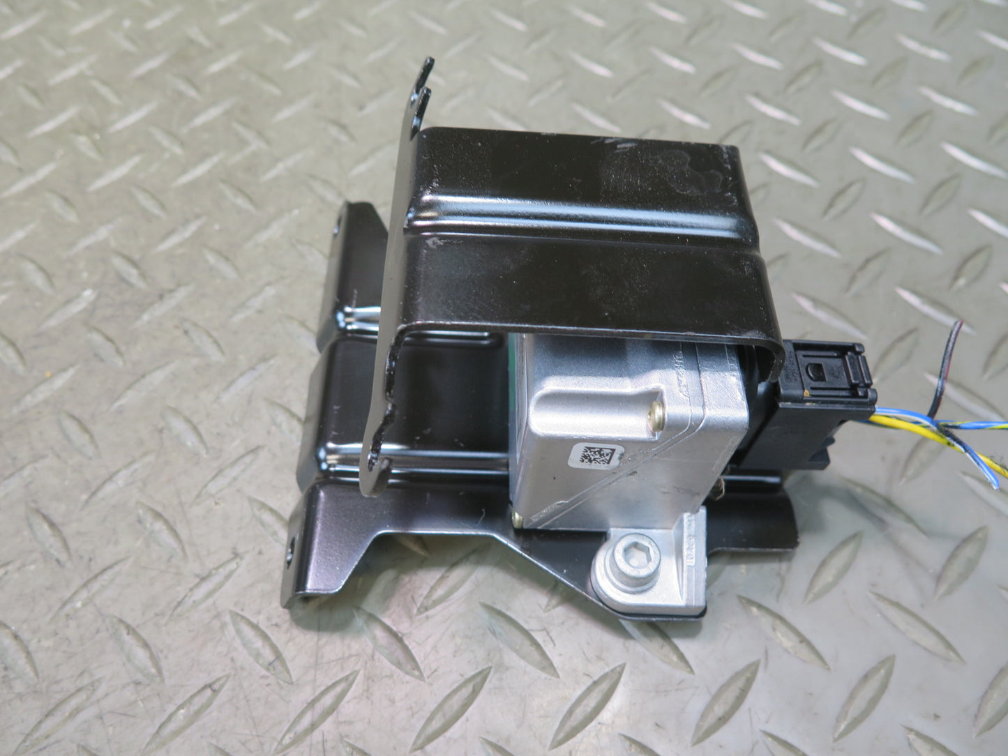02-06 BMW E46 330ci YAW Turn Rate Acceleration Speed Sensor 6759412 OEM