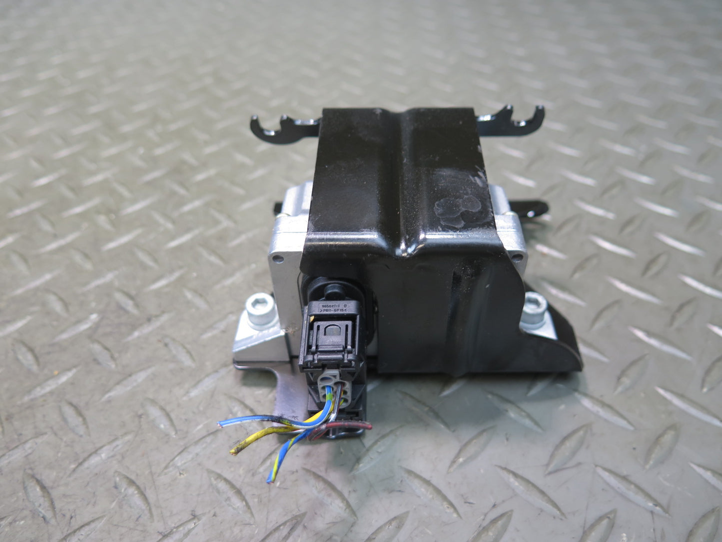 02-06 BMW E46 330ci YAW Turn Rate Acceleration Speed Sensor 6759412 OEM