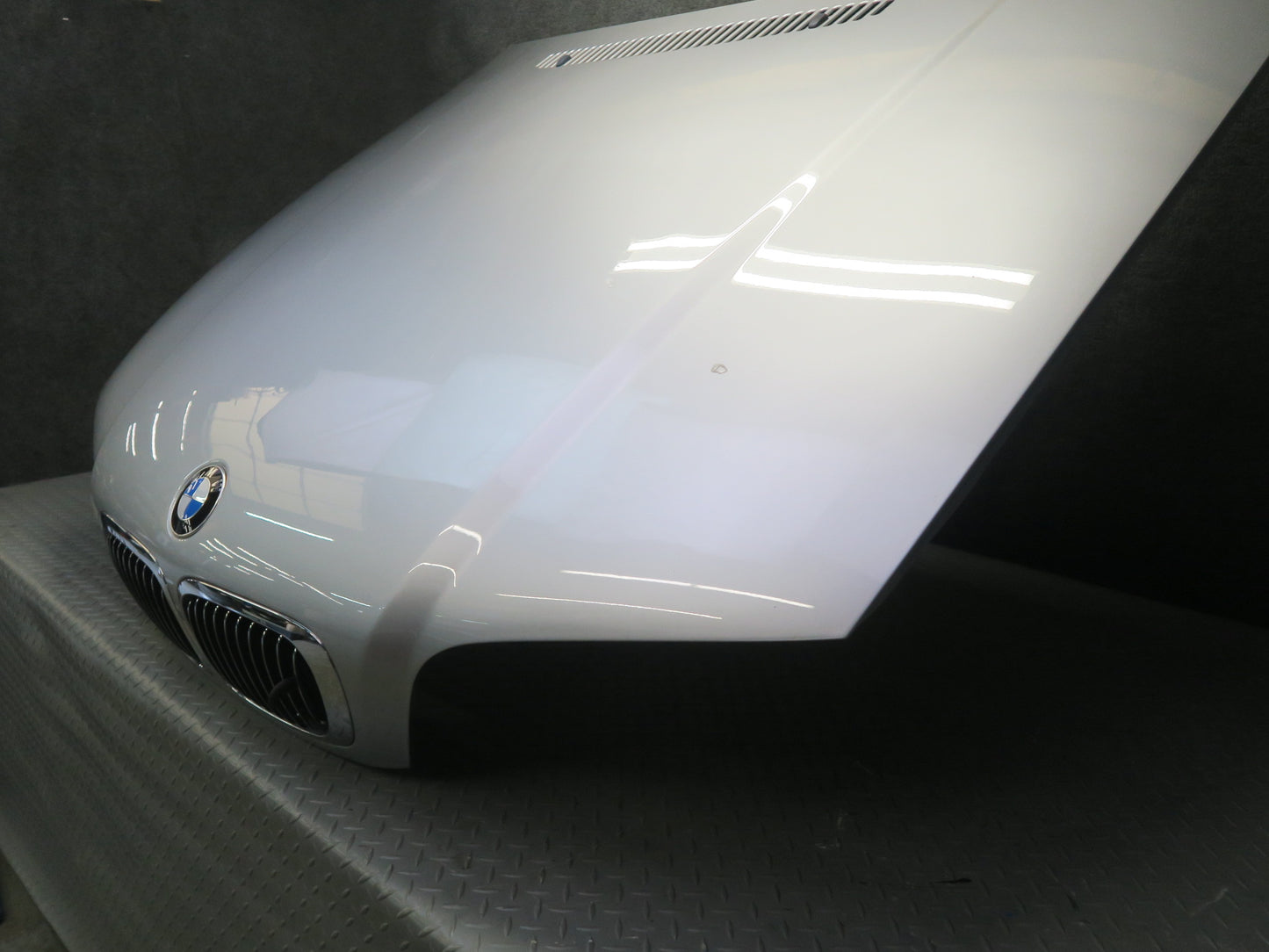 01-03 BMW E46 330ci Coupe Convertible Front Hood Bonnet Shell Panel Silver OEM