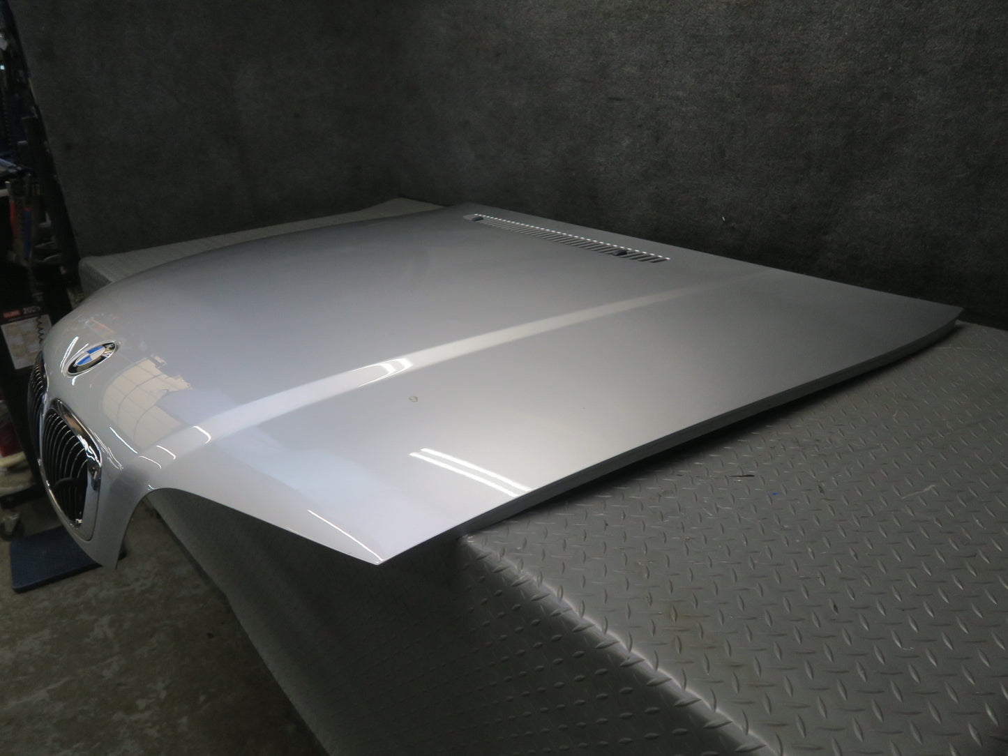 01-03 BMW E46 330ci Coupe Convertible Front Hood Bonnet Shell Panel Silver OEM