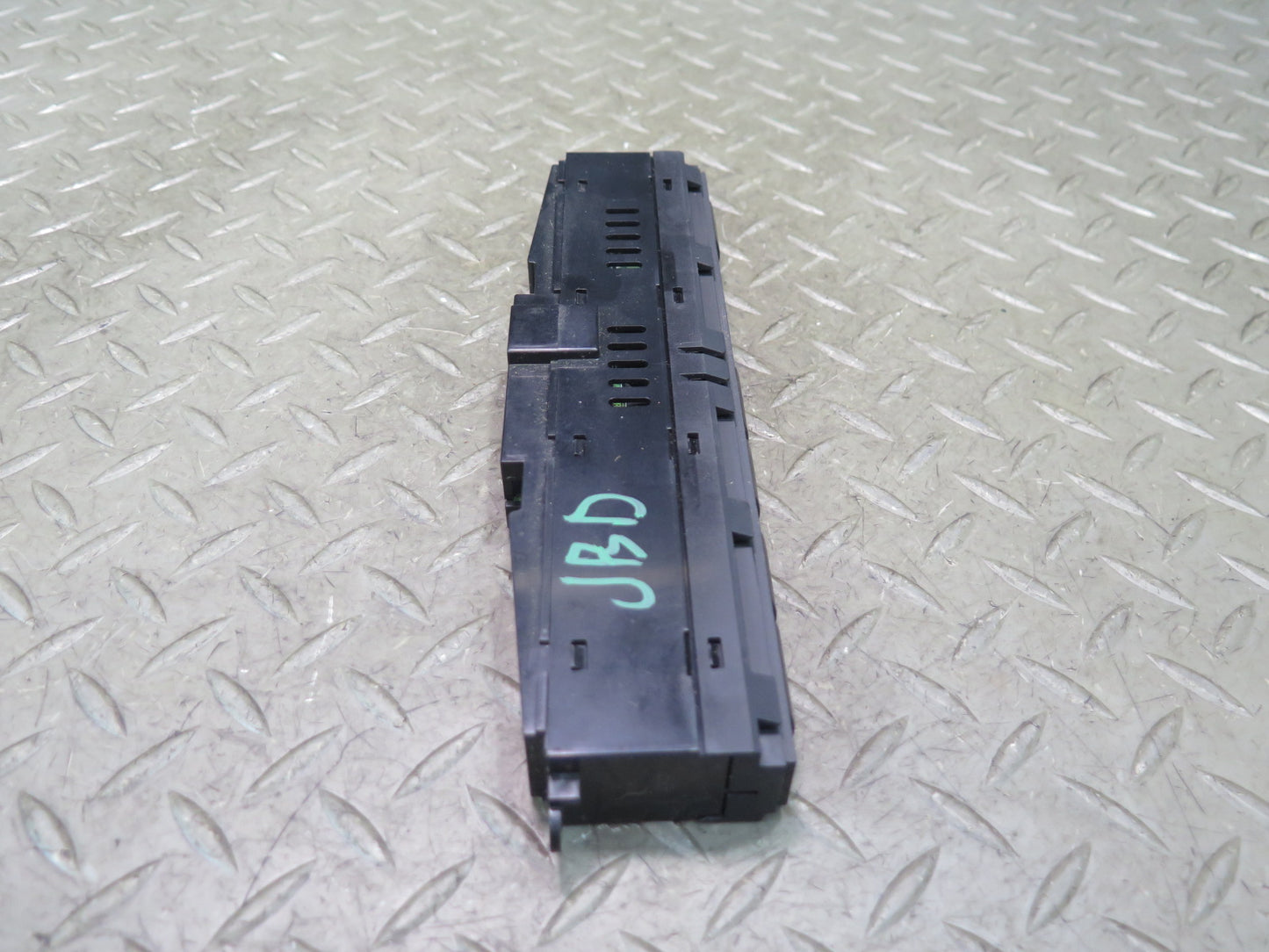 01-06 BMW E46 330Ci Convertible Roof Heated Seat DSC Switch Panel 6914709 OEM