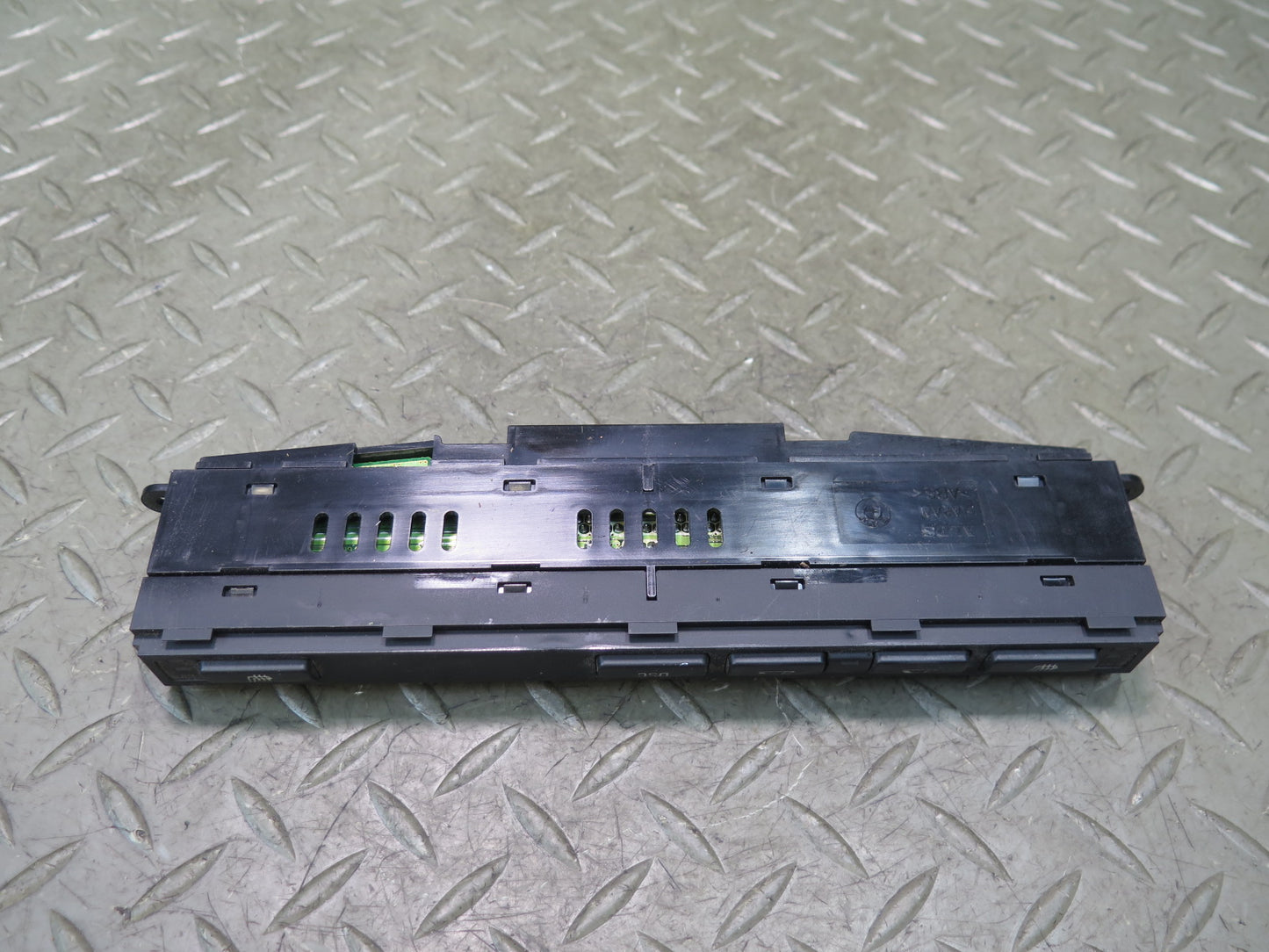 01-06 BMW E46 330Ci Convertible Roof Heated Seat DSC Switch Panel 6914709 OEM