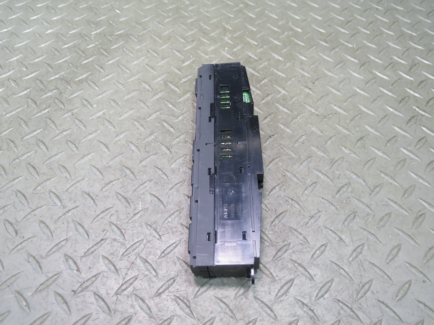01-06 BMW E46 330Ci Convertible Roof Heated Seat DSC Switch Panel 6914709 OEM