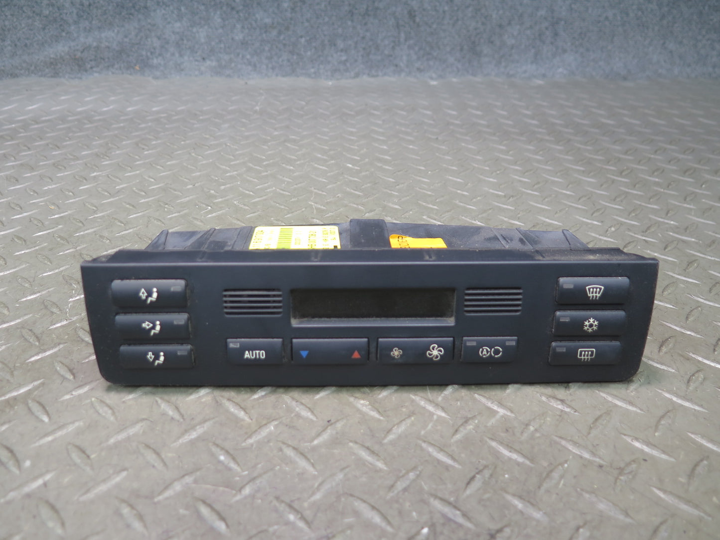 01-06 BMW E46 330ci A/C Heater Climate Control Switch Panel 6917004 OEM