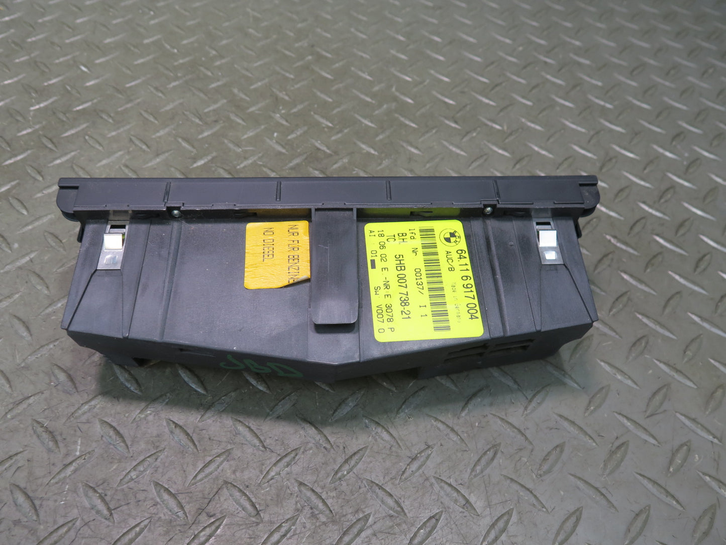 01-06 BMW E46 330ci A/C Heater Climate Control Switch Panel 6917004 OEM