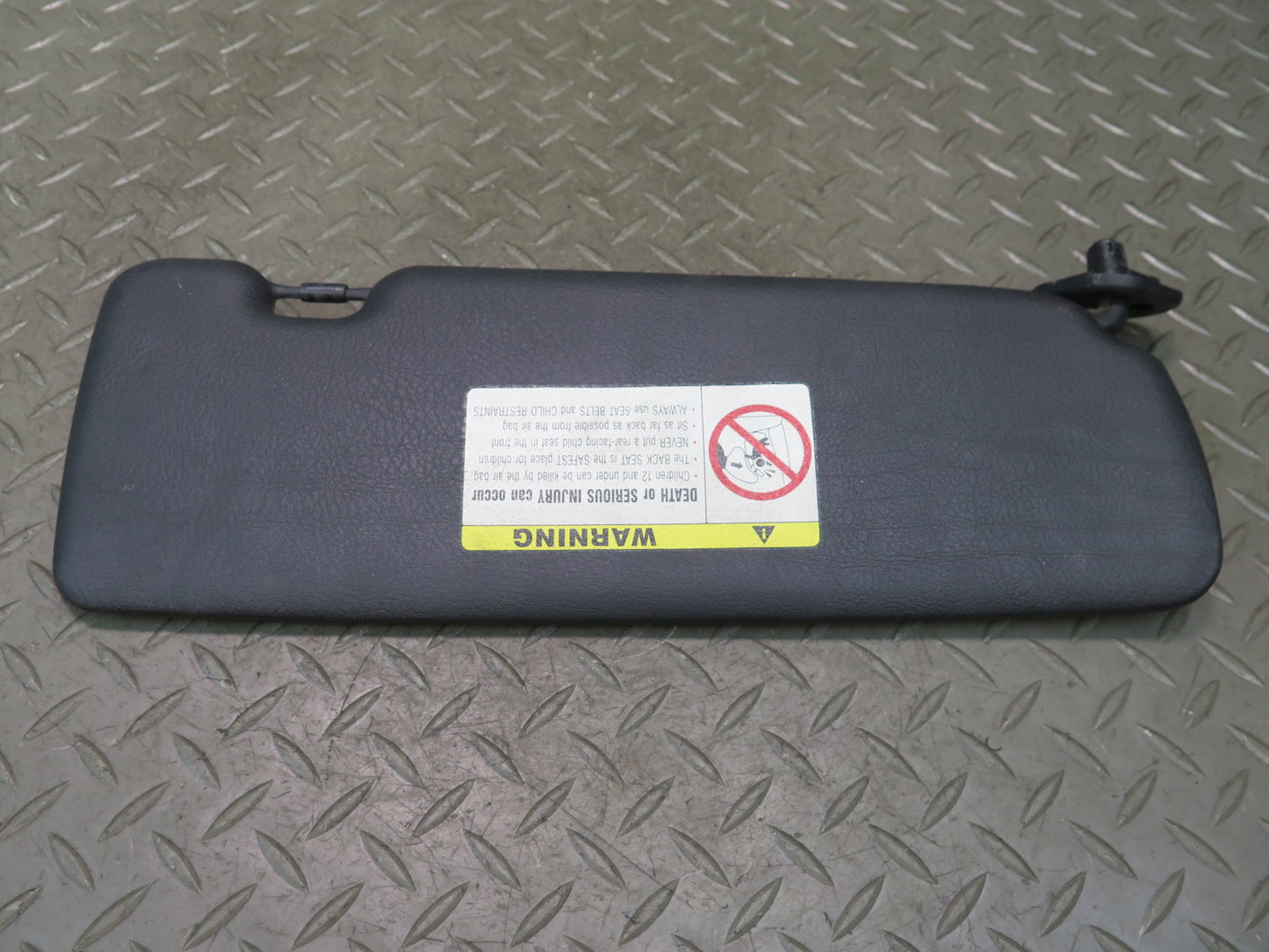 01-06 BMW E46 330ci Convertible Set of 2 Front Left & Right Sun Visor Black OEM