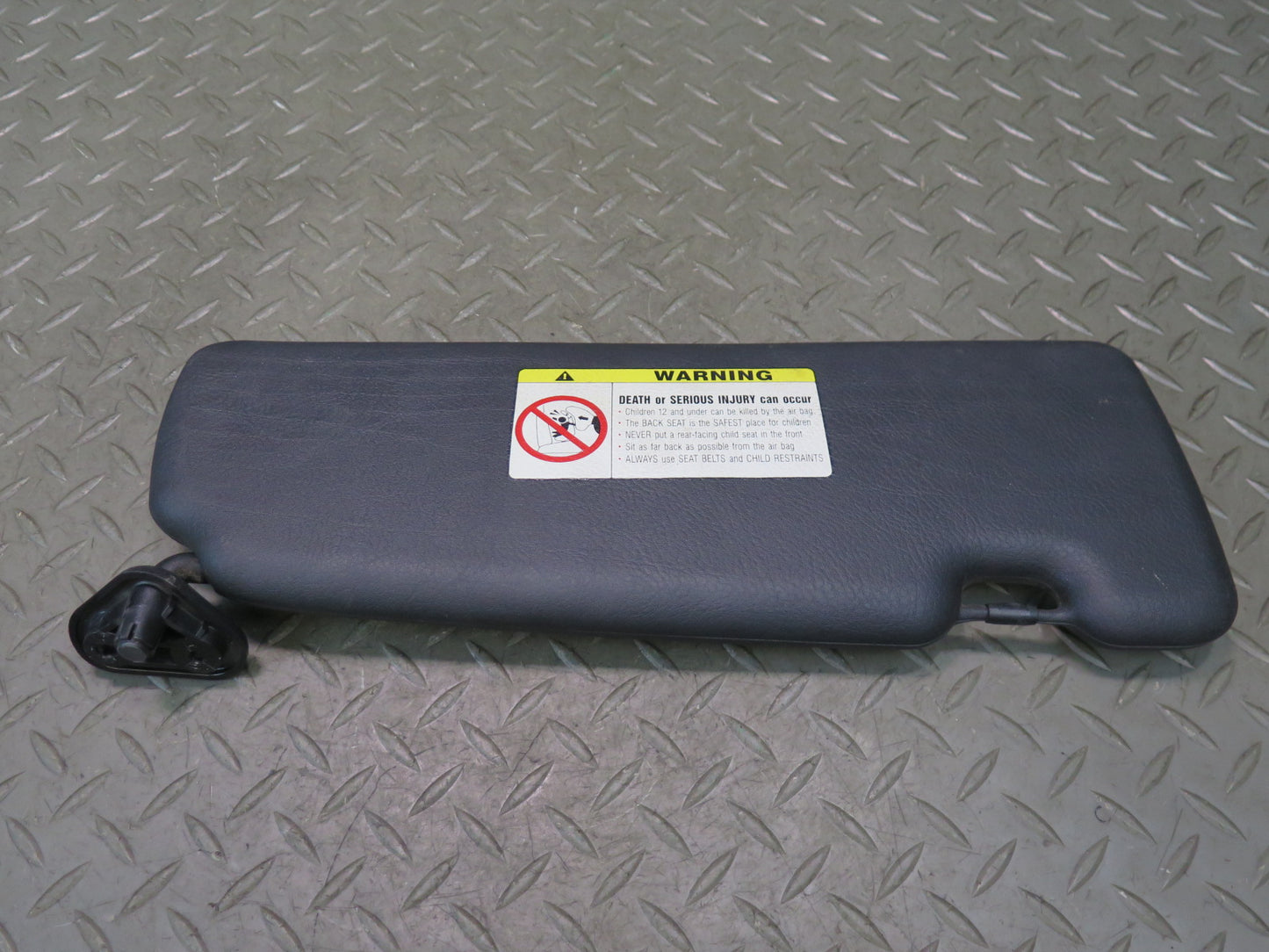 01-06 BMW E46 330ci Convertible Set of 2 Front Left & Right Sun Visor Black OEM
