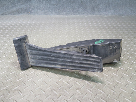 01-06 BMW E46 330ci A/T Gas Acceleration Pedal 6762480 OEM