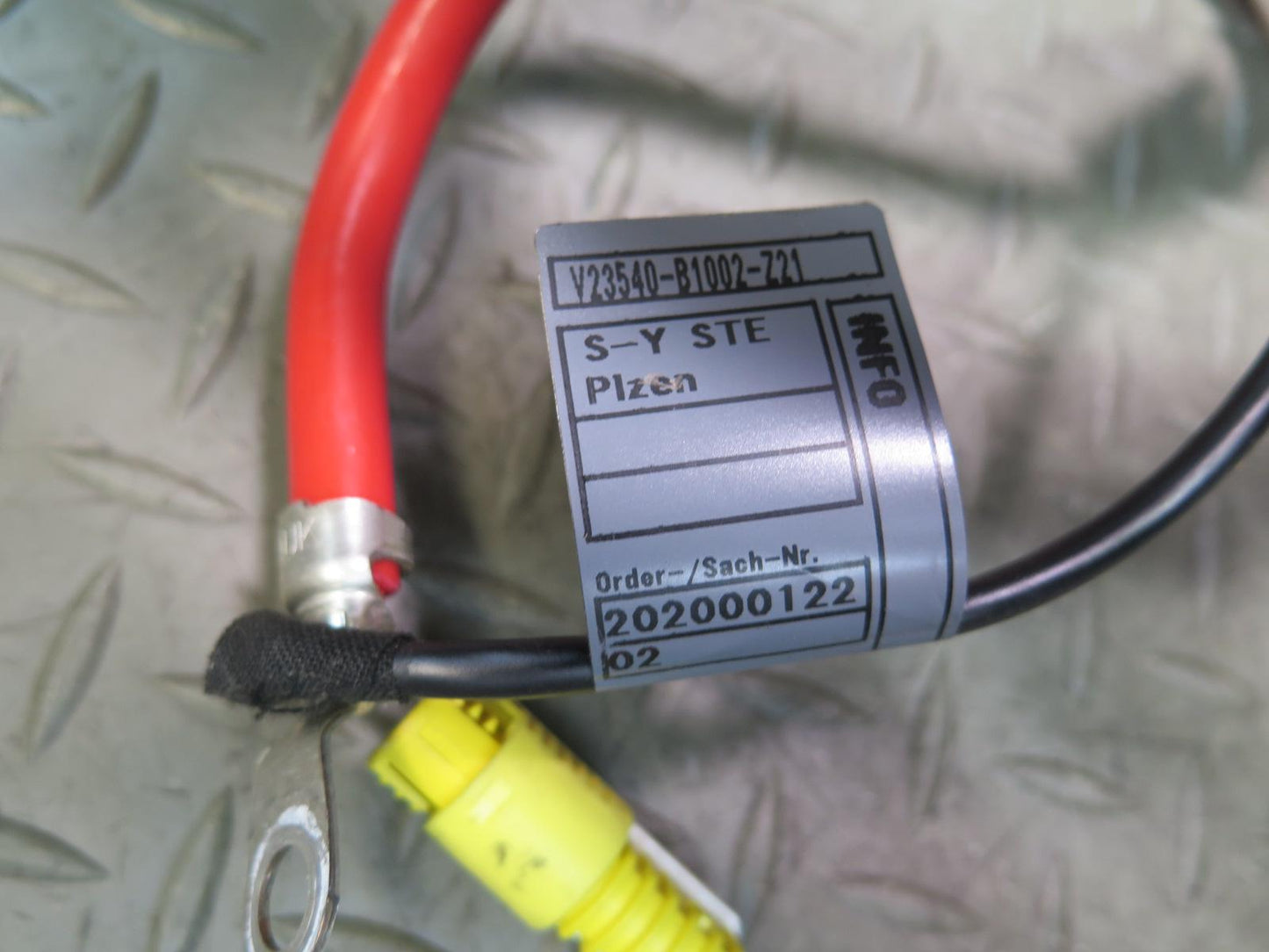 01-06 BMW E46 330ci M54 Convertible Plus Pole Positive Battery Cable OEM