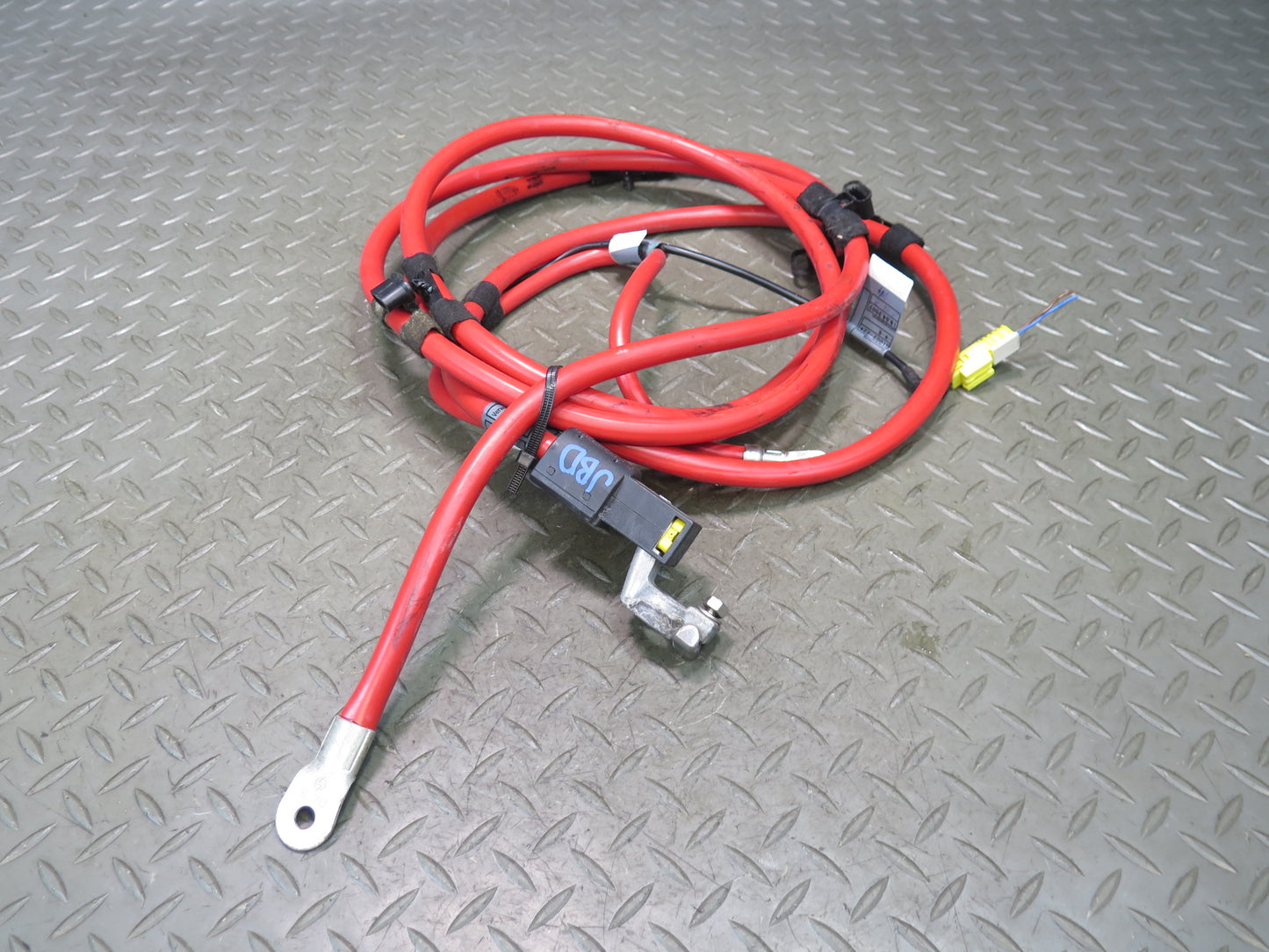 01-06 BMW E46 330ci M54 Convertible Plus Pole Positive Battery Cable OEM