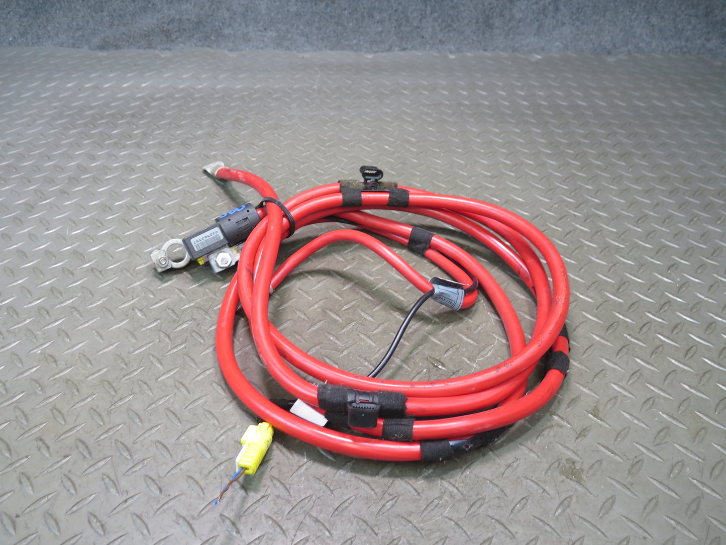 01-06 BMW E46 330ci M54 Convertible Plus Pole Positive Battery Cable OEM
