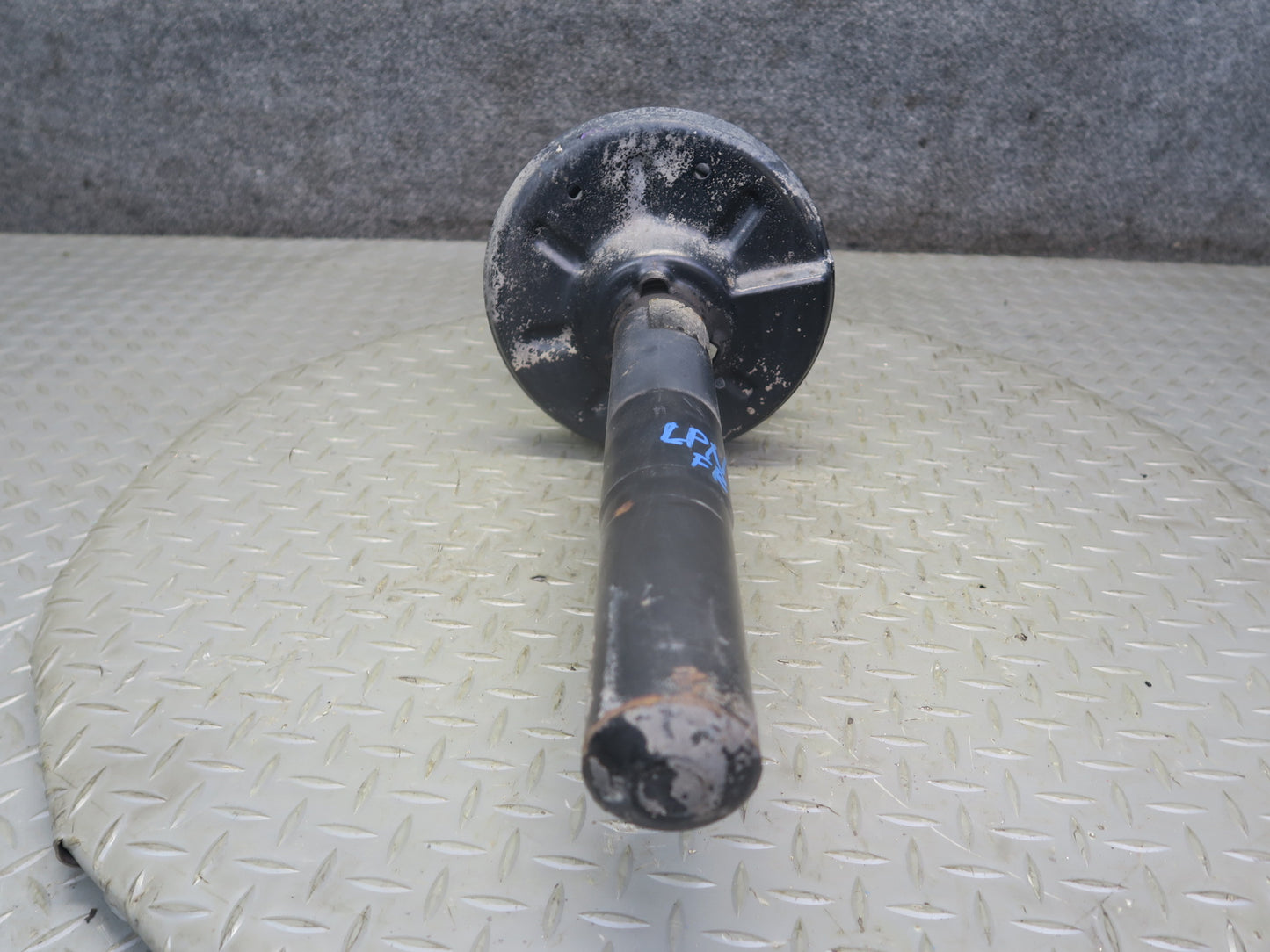 1999-2001 Porsche 911 996 Convertible RWD Front Strut Shock Absorber Set of 2
