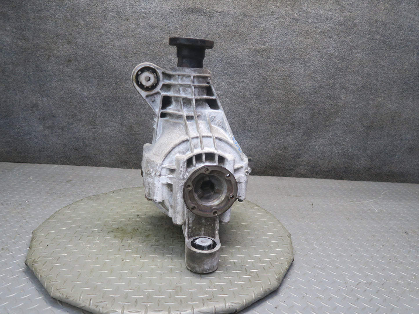 2003-2006 Porsche Cayenne 955 Turbo Rear Axle Differential Carrier 3.7 Ratio OEM
