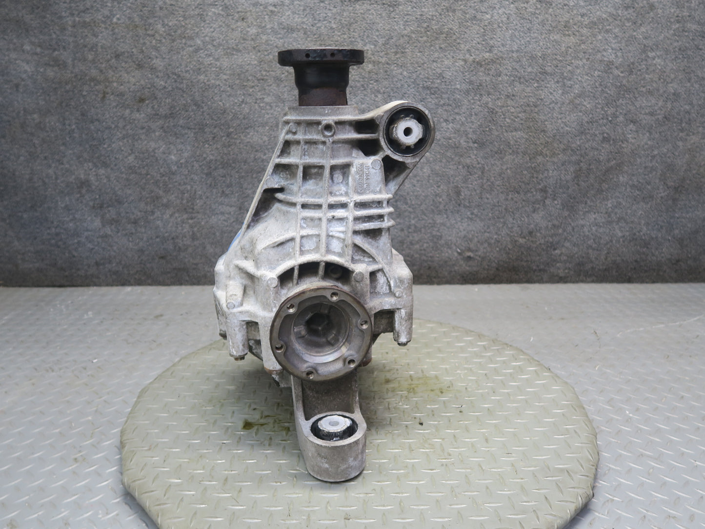 2003-2006 Porsche Cayenne 955 Turbo Rear Axle Differential Carrier 3.7 Ratio OEM