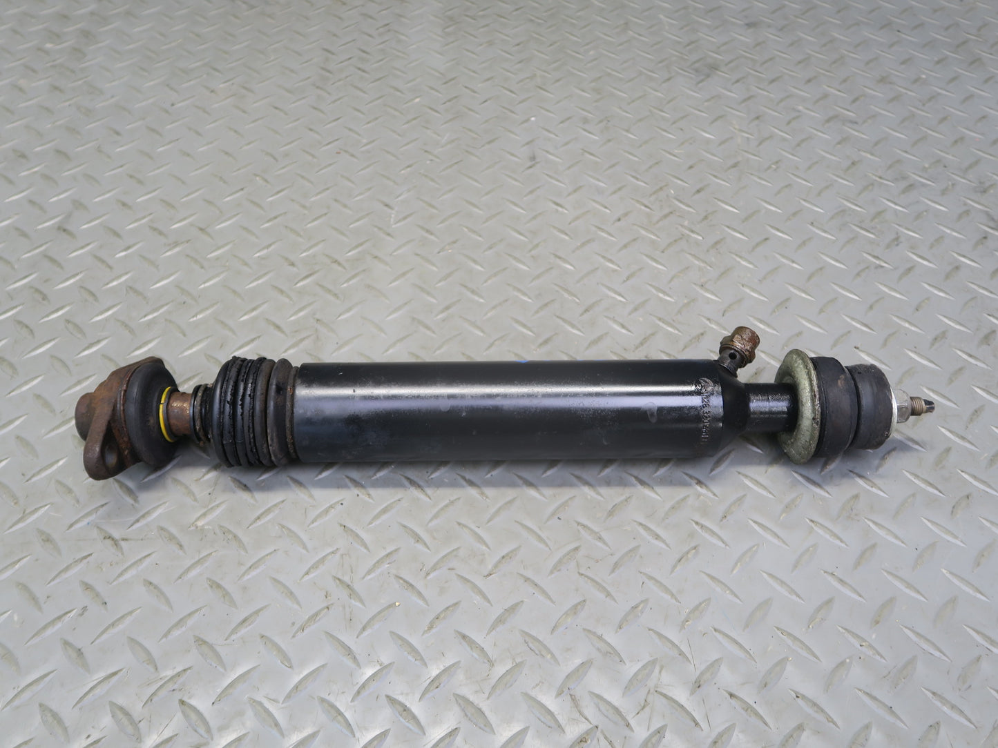 86-91 Mercedes W126 Rear Left & Right Hydraulic Strut Shock Absorber Set OEM