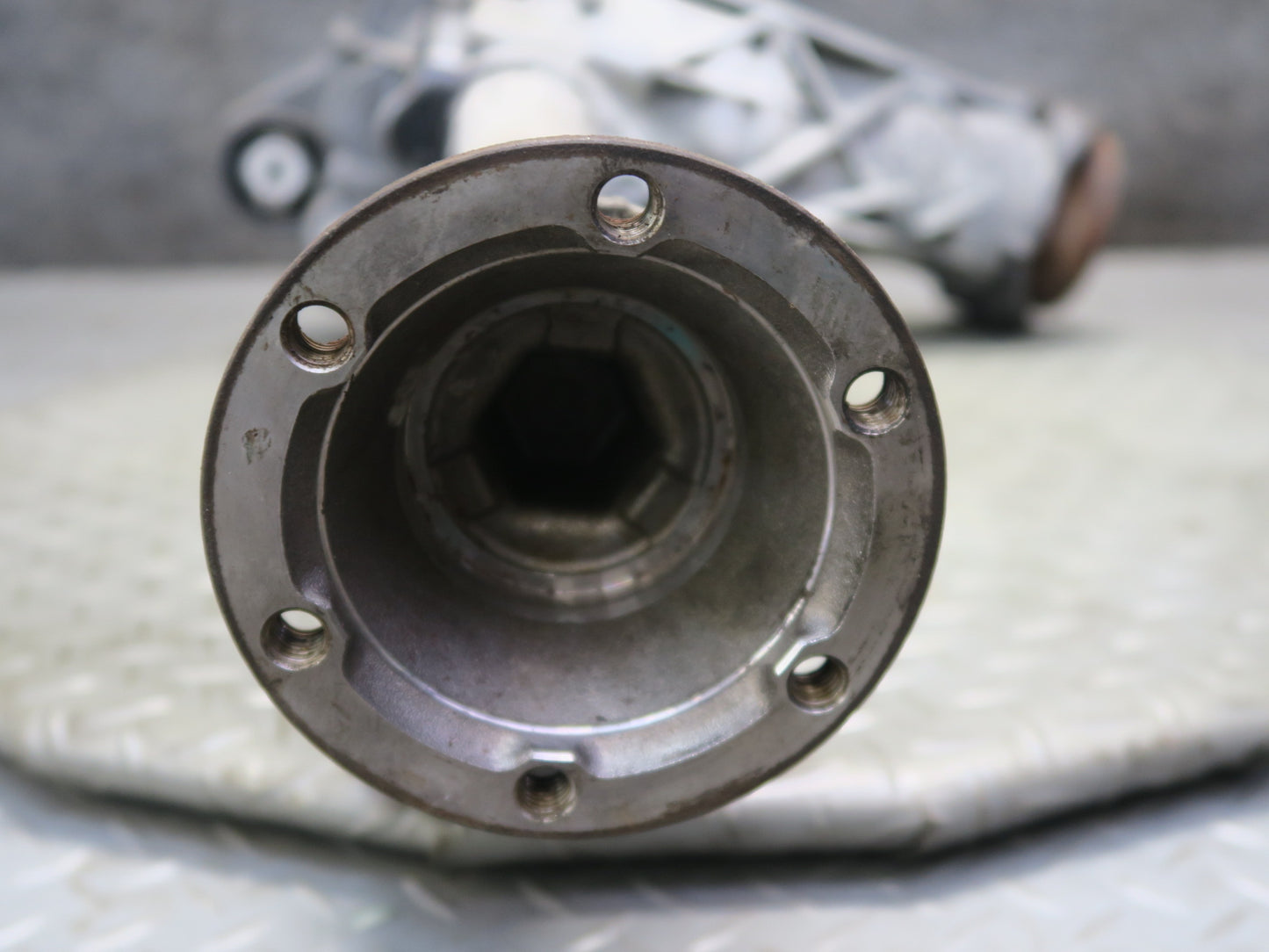03-06 Porsche Cayenne 955 Turbo Front Axle Differential Carrier 3.7 Ratio OEM