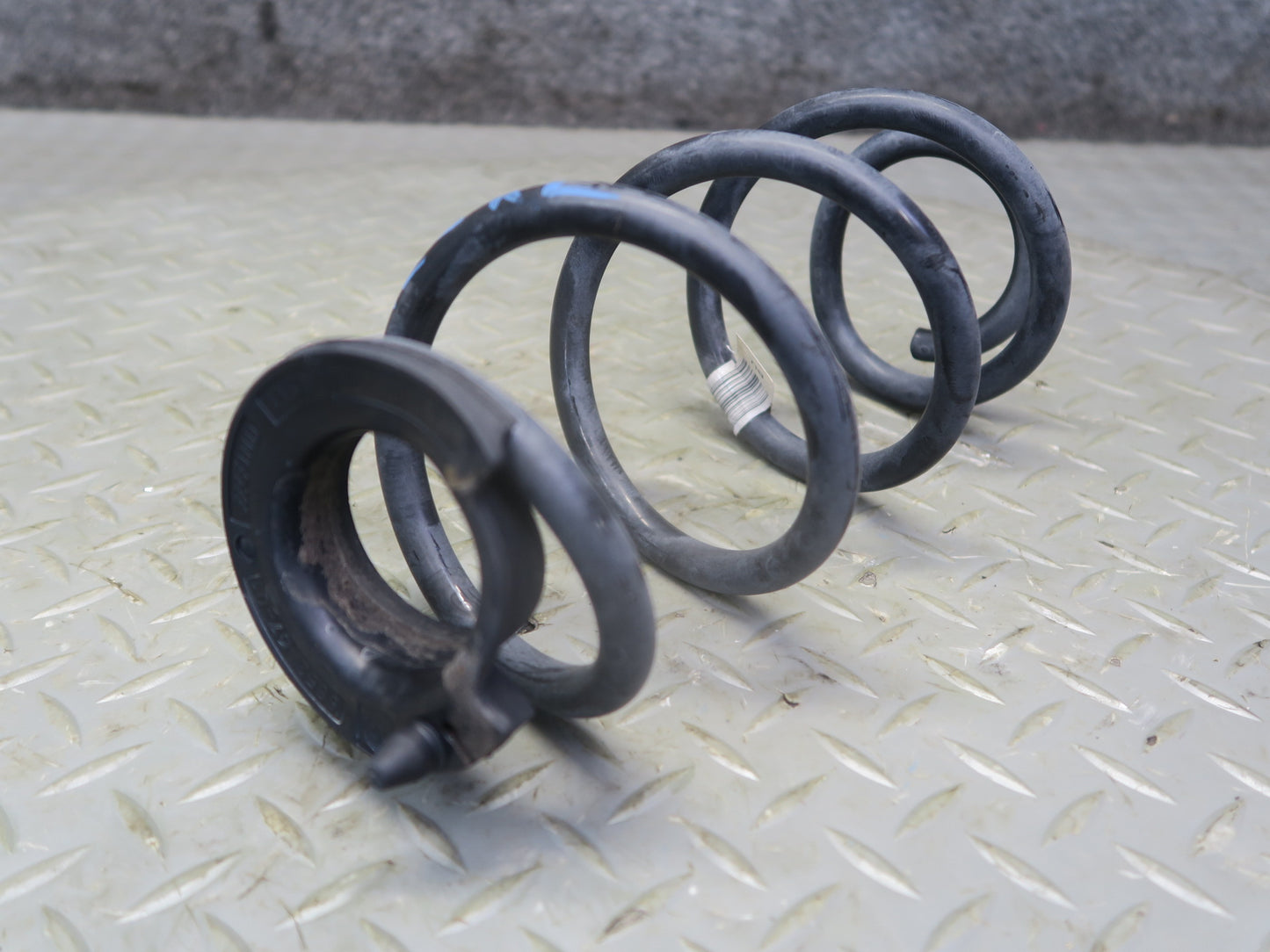 14-21 Mini Cooper S F57 Convertible Set of 2 Rear Left & Right Coil Spring OEM