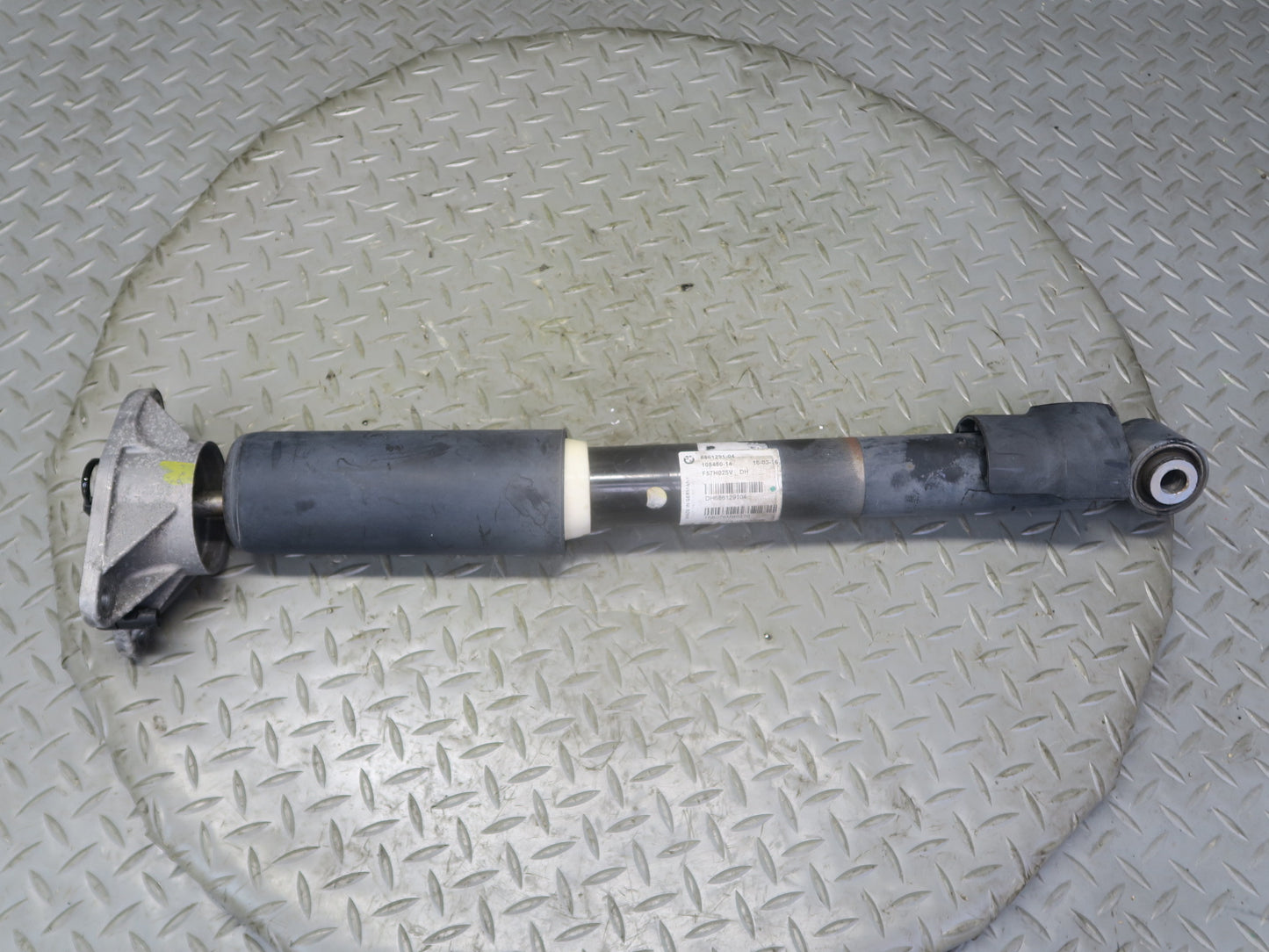 16-24 Mini Cooper S F57 Convertible Set of 2 Rear VDC Strut Shock Absorber OEM