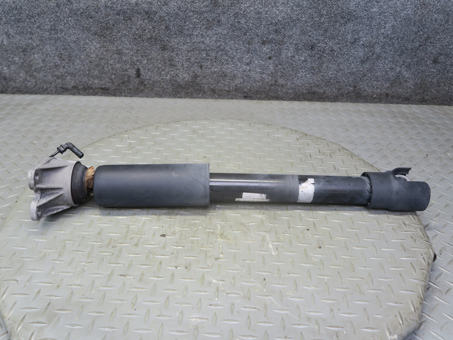 16-24 Mini Cooper S F57 Convertible Set of 2 Rear VDC Strut Shock Absorber OEM