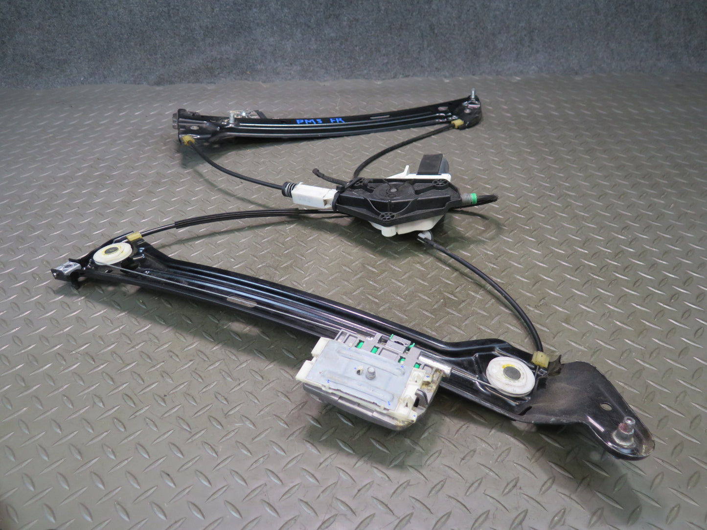 10-16 Audi A5 S5 RS5 Convert Right Passenger Door Window Regulator w Motor OEM