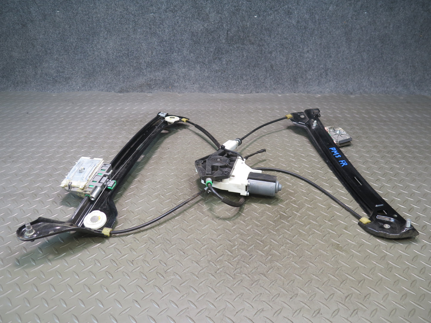 10-16 Audi A5 S5 RS5 Convert Right Passenger Door Window Regulator w Motor OEM