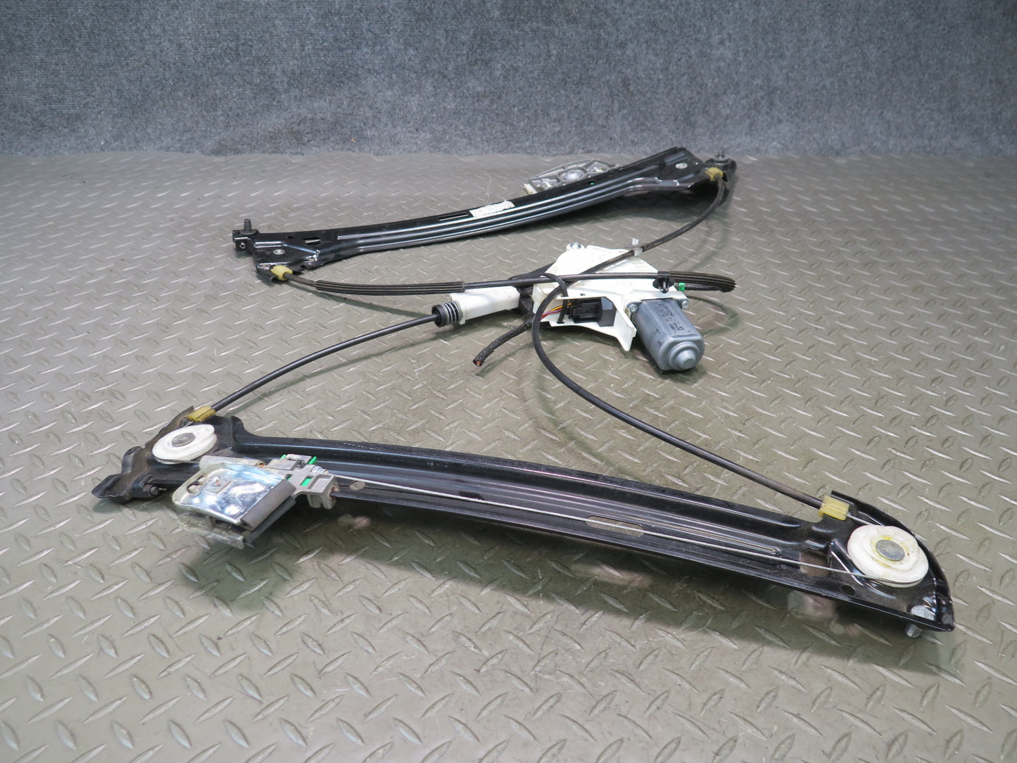 10-16 Audi A5 S5 RS5 Convert Right Passenger Door Window Regulator w Motor OEM