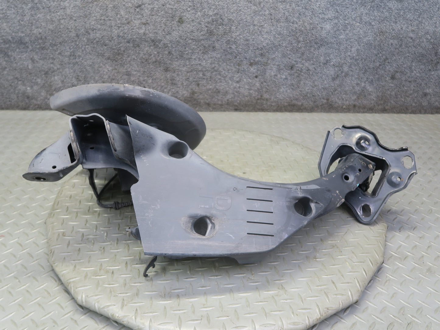14-20 Mini Cooper S F55 F56 F57 Rear Right Spindle Knuckle Wheel Hub Bearing OEM
