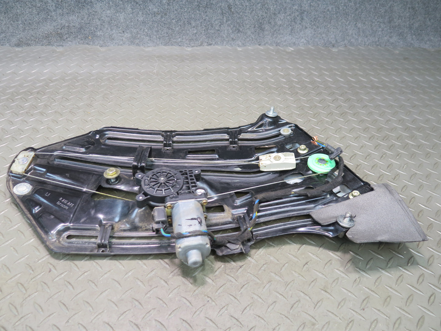 01-06 BMW E46 330ci Convertible Rear Left Quarter Window Regulator w Motor OEM