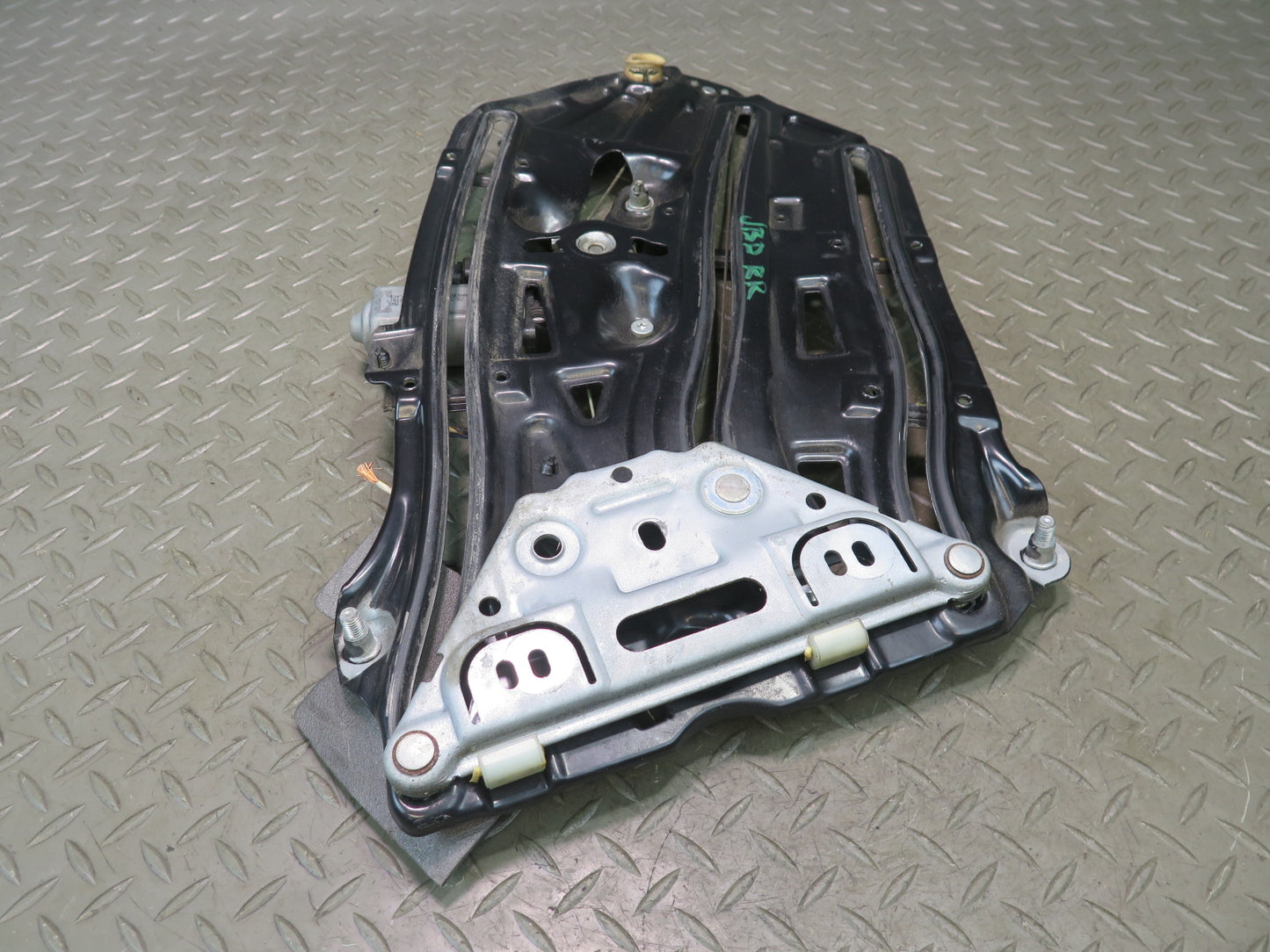 01-06 BMW E46 330ci Convertible Rear Right Quarter Window Regulator w Motor OEM
