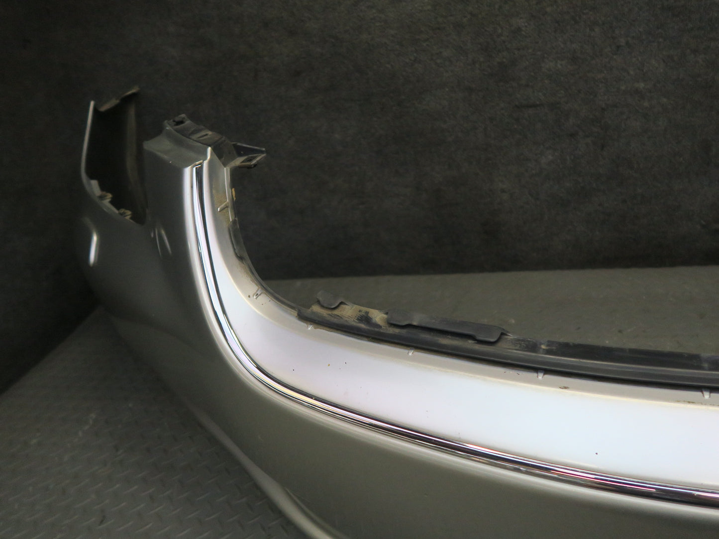 02-05 Lexus Z40 SC430 Front Bumper Cover Panel Silver w Fog Lights & Washer OEM