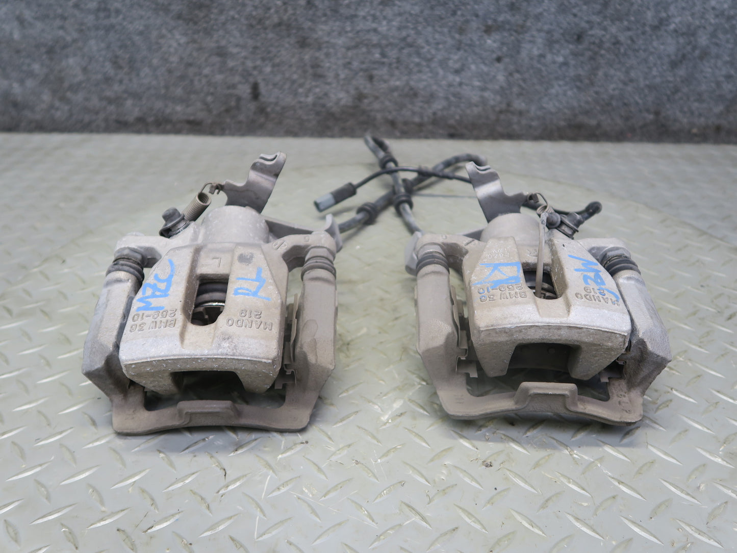 14-24 Mini Cooper S F55 F56 F57 FWD Rear Left & Right Brake Caliper Set OEM