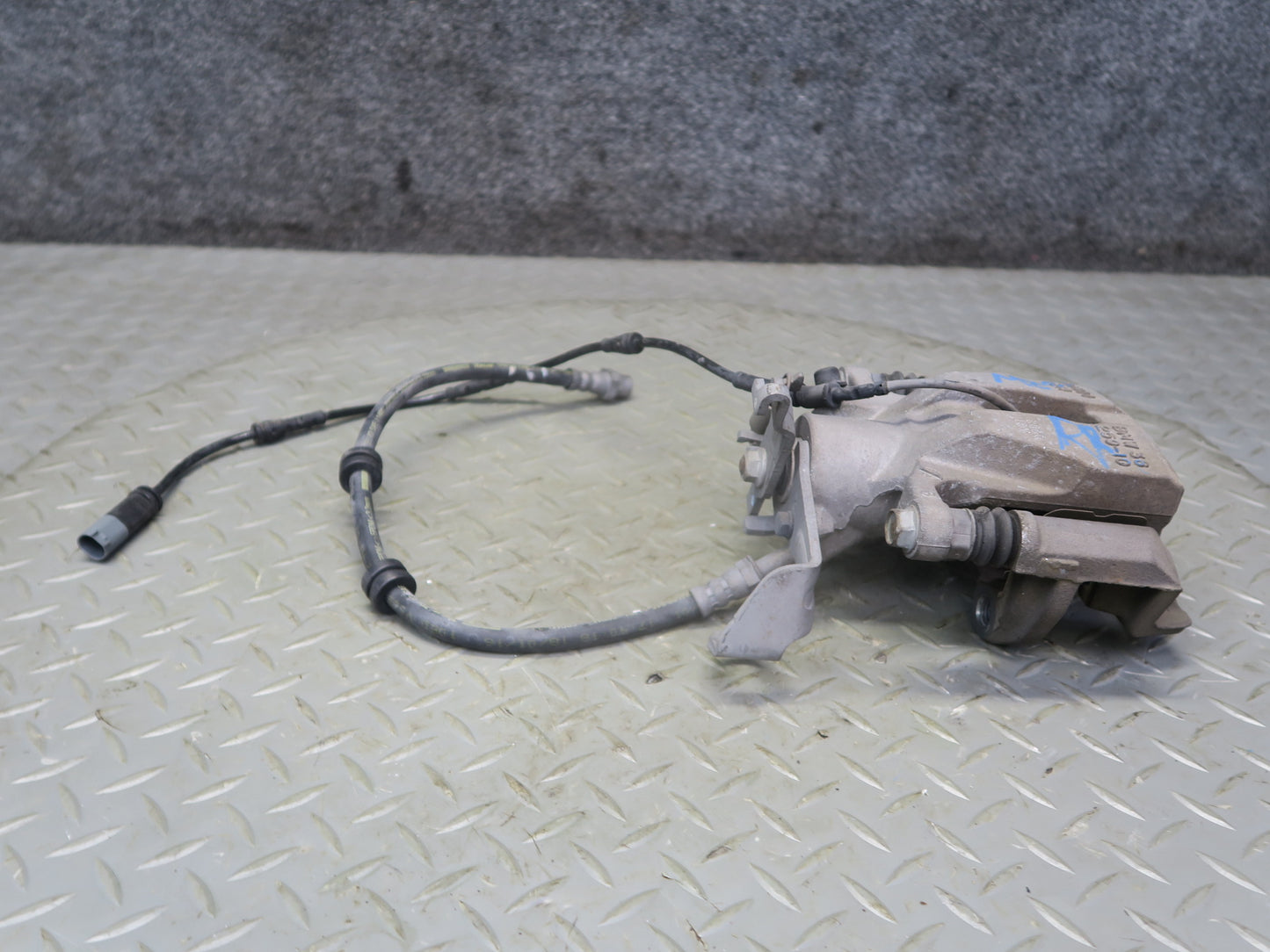 14-24 Mini Cooper S F55 F56 F57 FWD Rear Left & Right Brake Caliper Set OEM