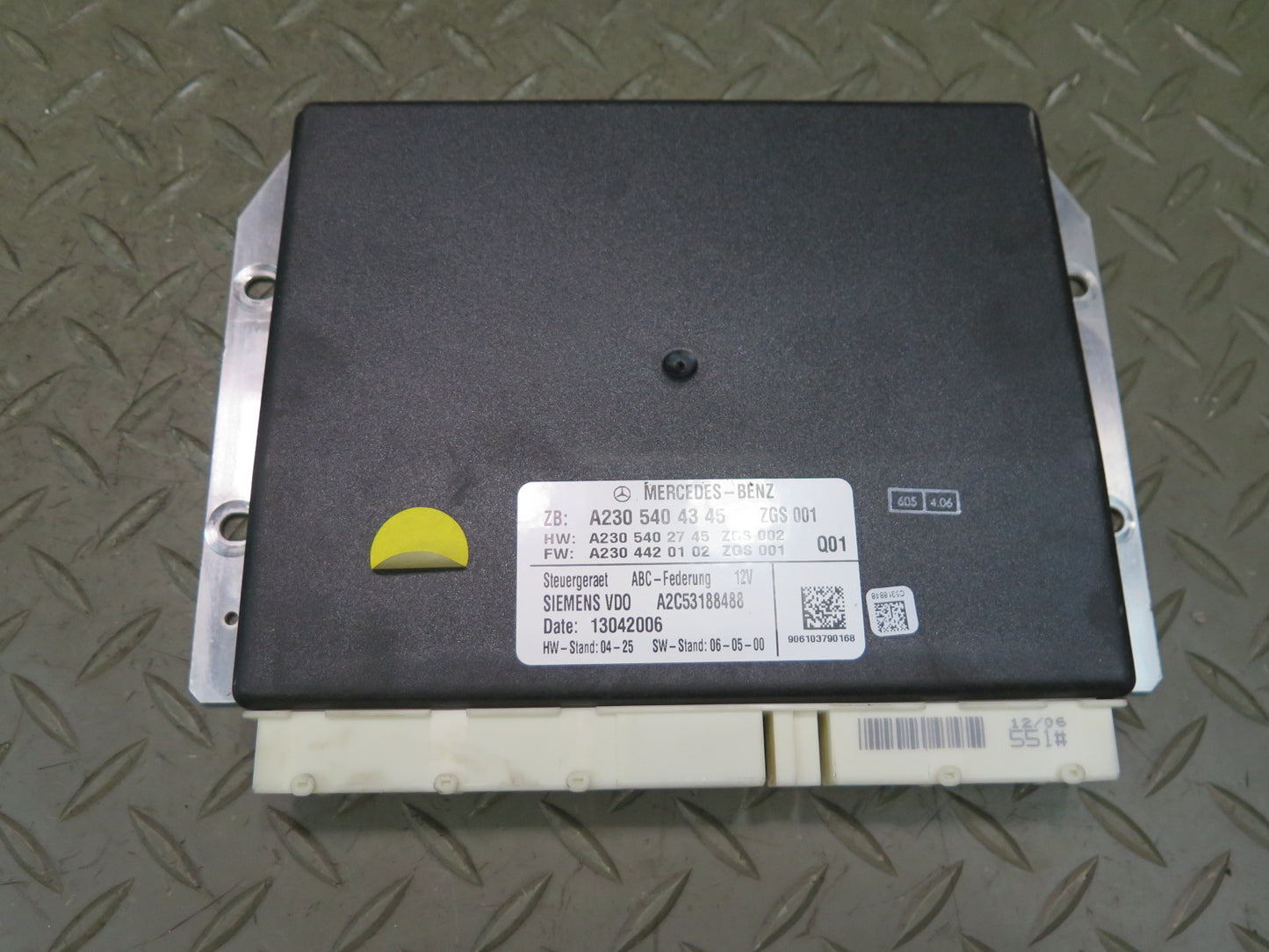 2007 Mercedes R230 SL550 M273 ECU ECM Ignition Switch Glove Lock KEY Set OEM