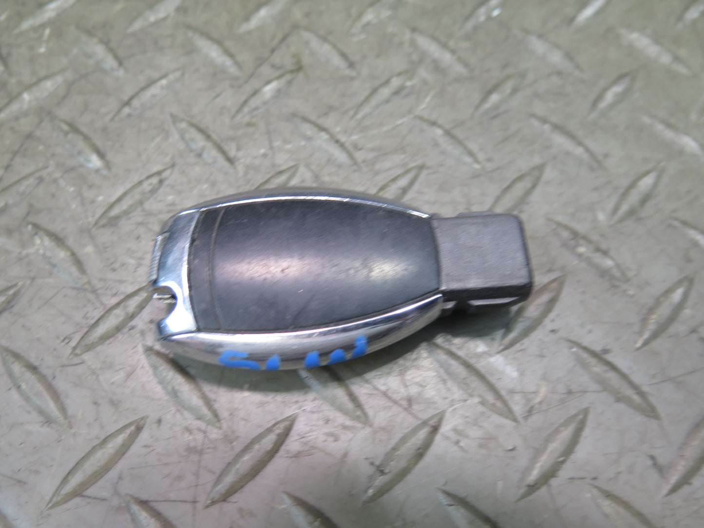2007 Mercedes R230 SL550 M273 ECU ECM Ignition Switch Glove Lock KEY Set OEM