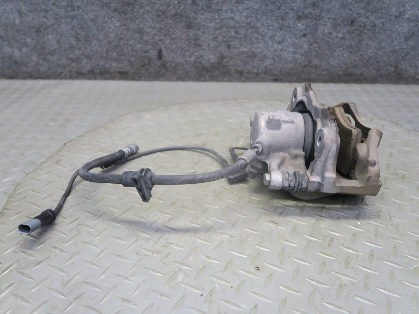 14-24 Mini Cooper S F55 F56 F57 FWD Front Left & Right Brake Caliper Set OEM