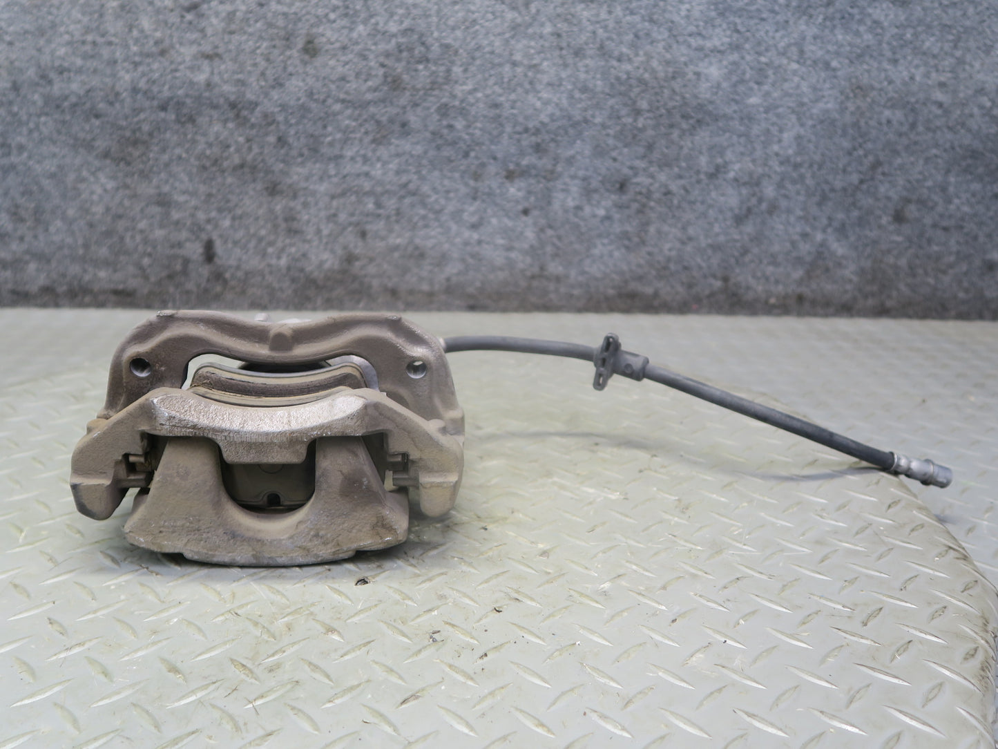14-24 Mini Cooper S F55 F56 F57 FWD Front Left & Right Brake Caliper Set OEM