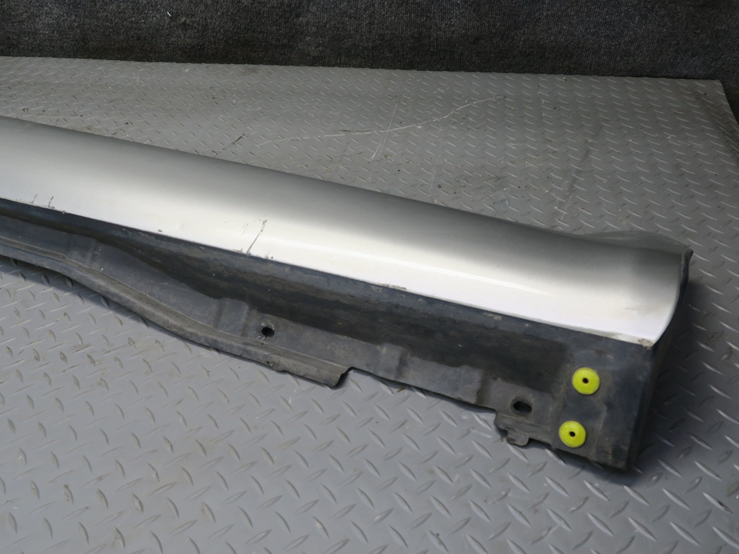02-05 Lexus Z40 SC430 Set of 2 Left & Right Side Skirt Rocker Panel Silver OEM