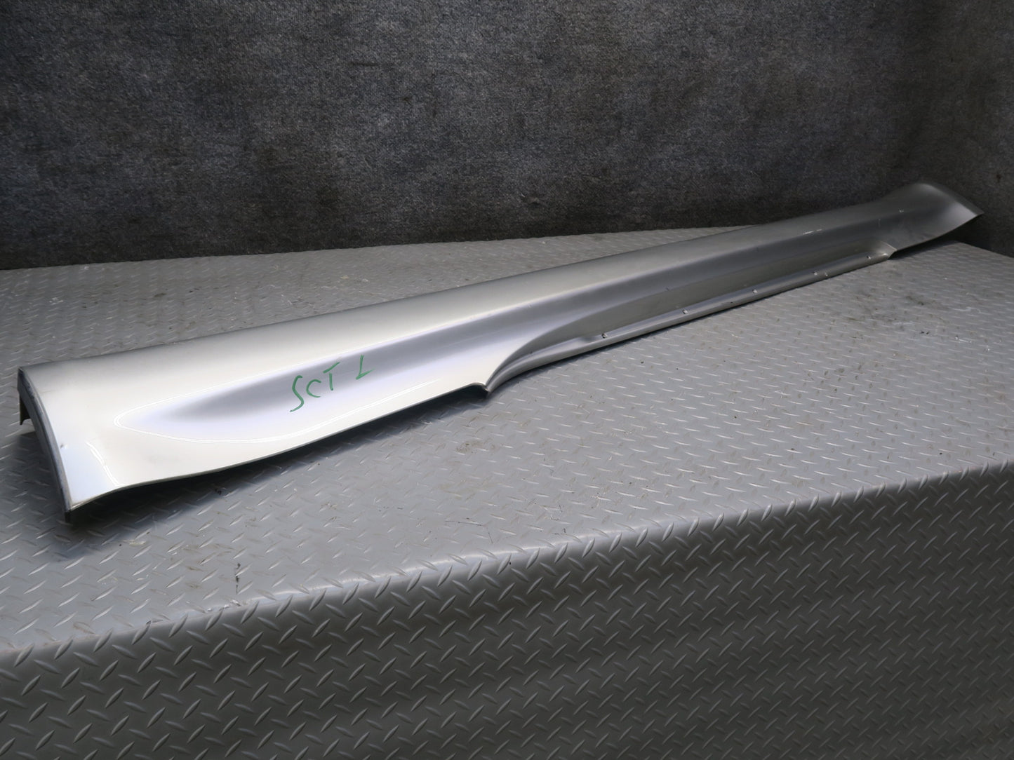 02-05 Lexus Z40 SC430 Set of 2 Left & Right Side Skirt Rocker Panel Silver OEM