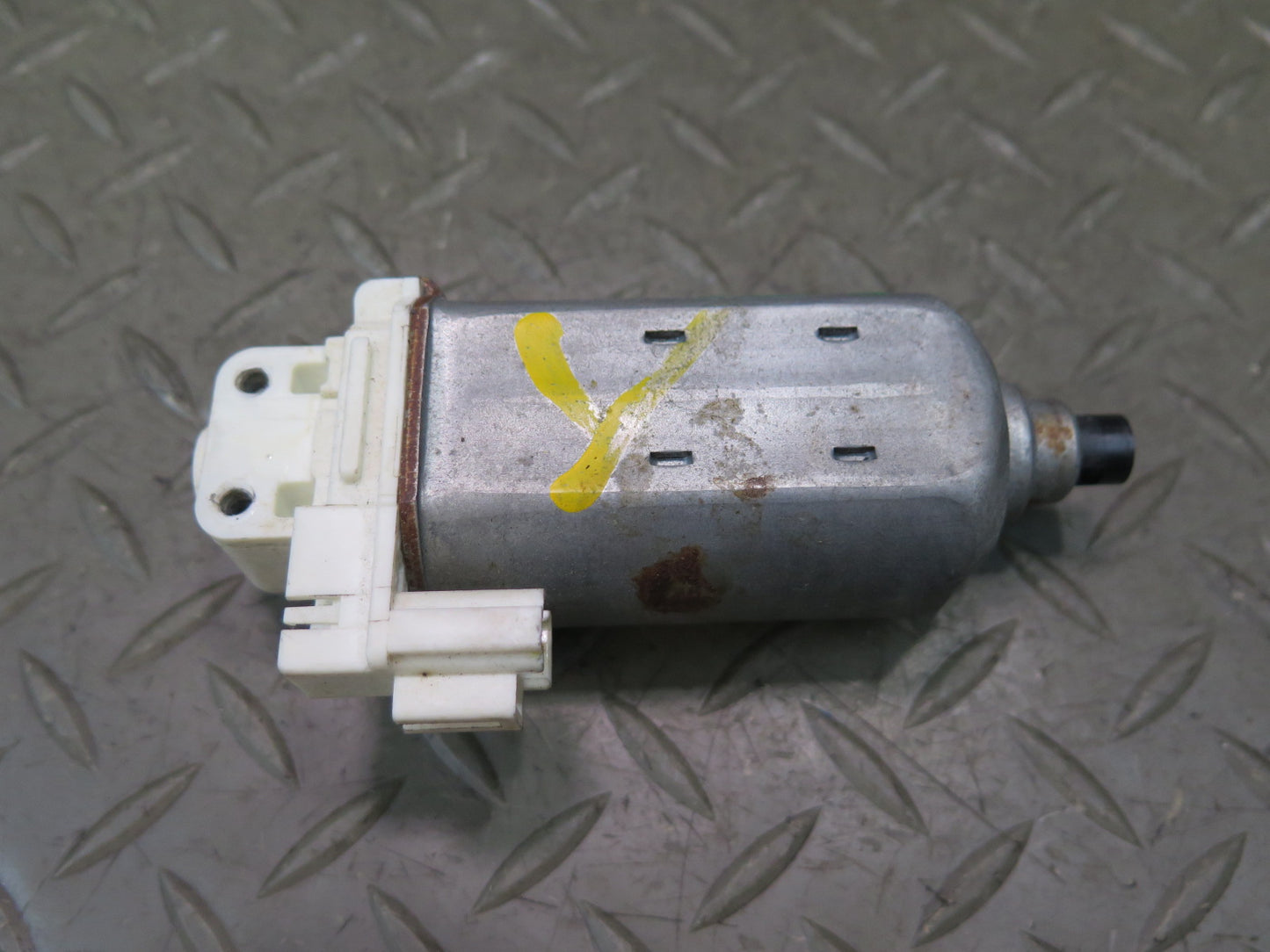 01-06 Lexus UCF30L  LS430 Set of 4 Front Right Seat Adjust Motor OEM