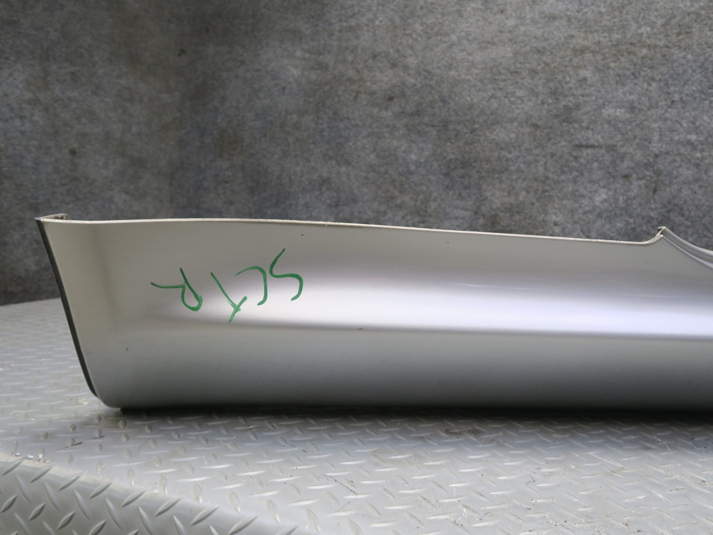 02-05 Lexus Z40 SC430 Set of 2 Left & Right Side Skirt Rocker Panel Silver OEM