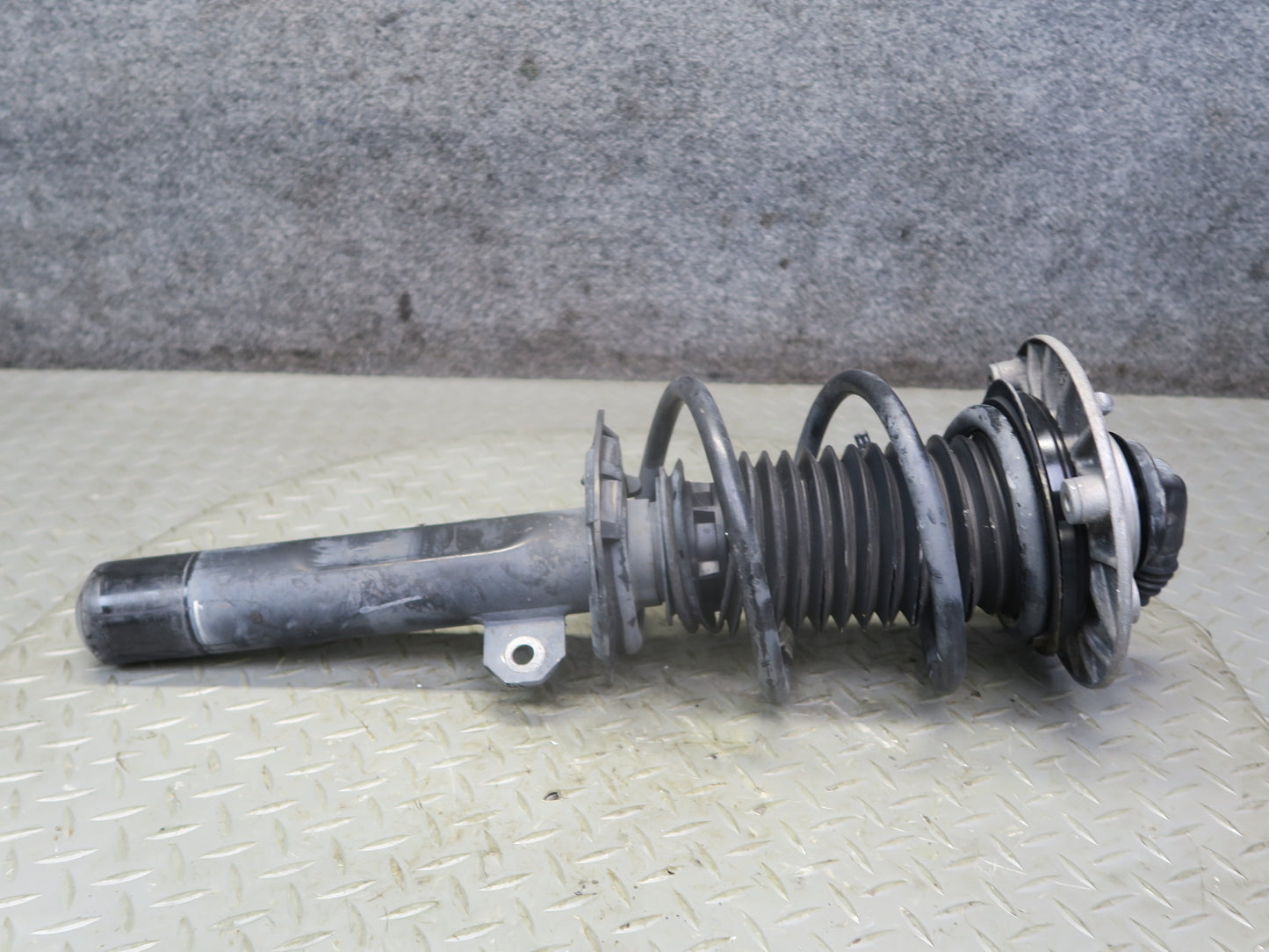 16-24 Mini Cooper S F57 Convertible Set of 2 Front VDC Strut Shock Absorber OEM
