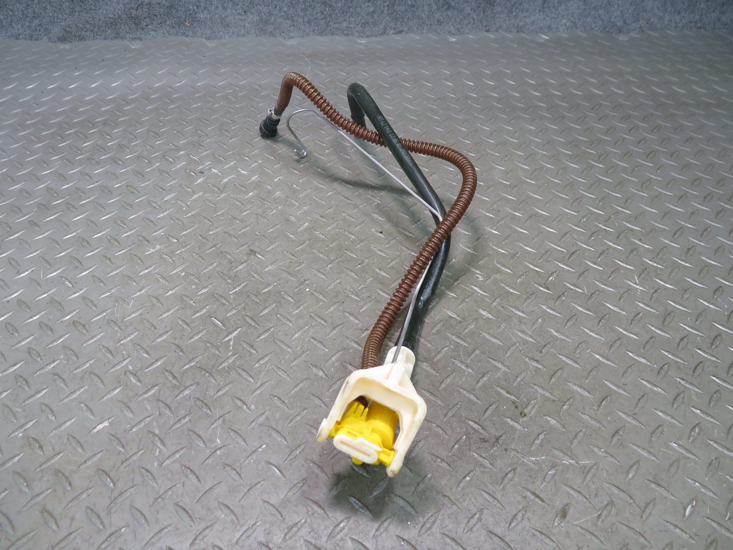 2002-2005 Porsche 911 996  3.6L AWD Fuel Pump Level Sensor Sending Unit Set